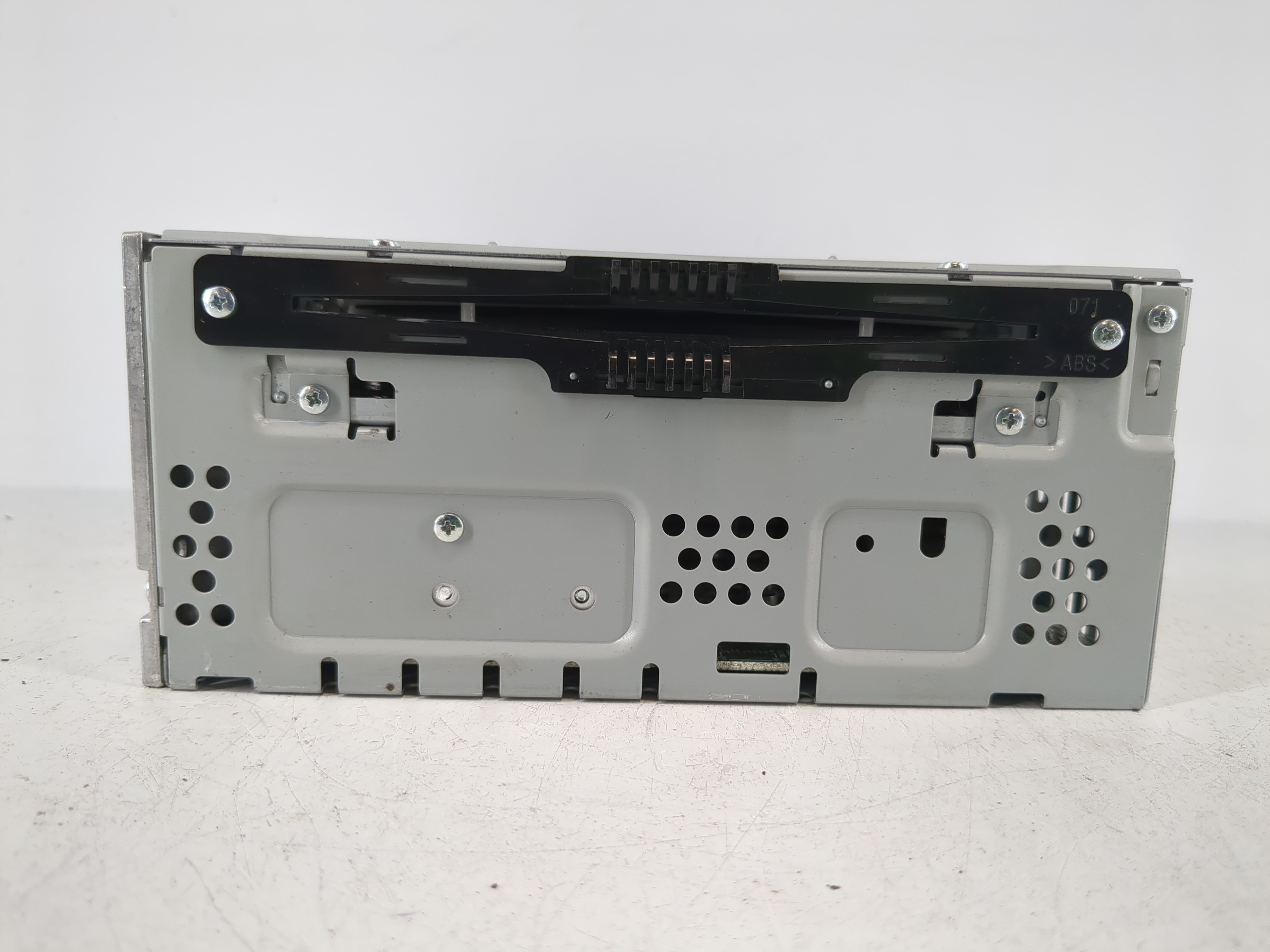 2016-2017 Ford Fusion Am Fm Cd Player Radio Receiver 1093254 - Oemusedautoparts1.com