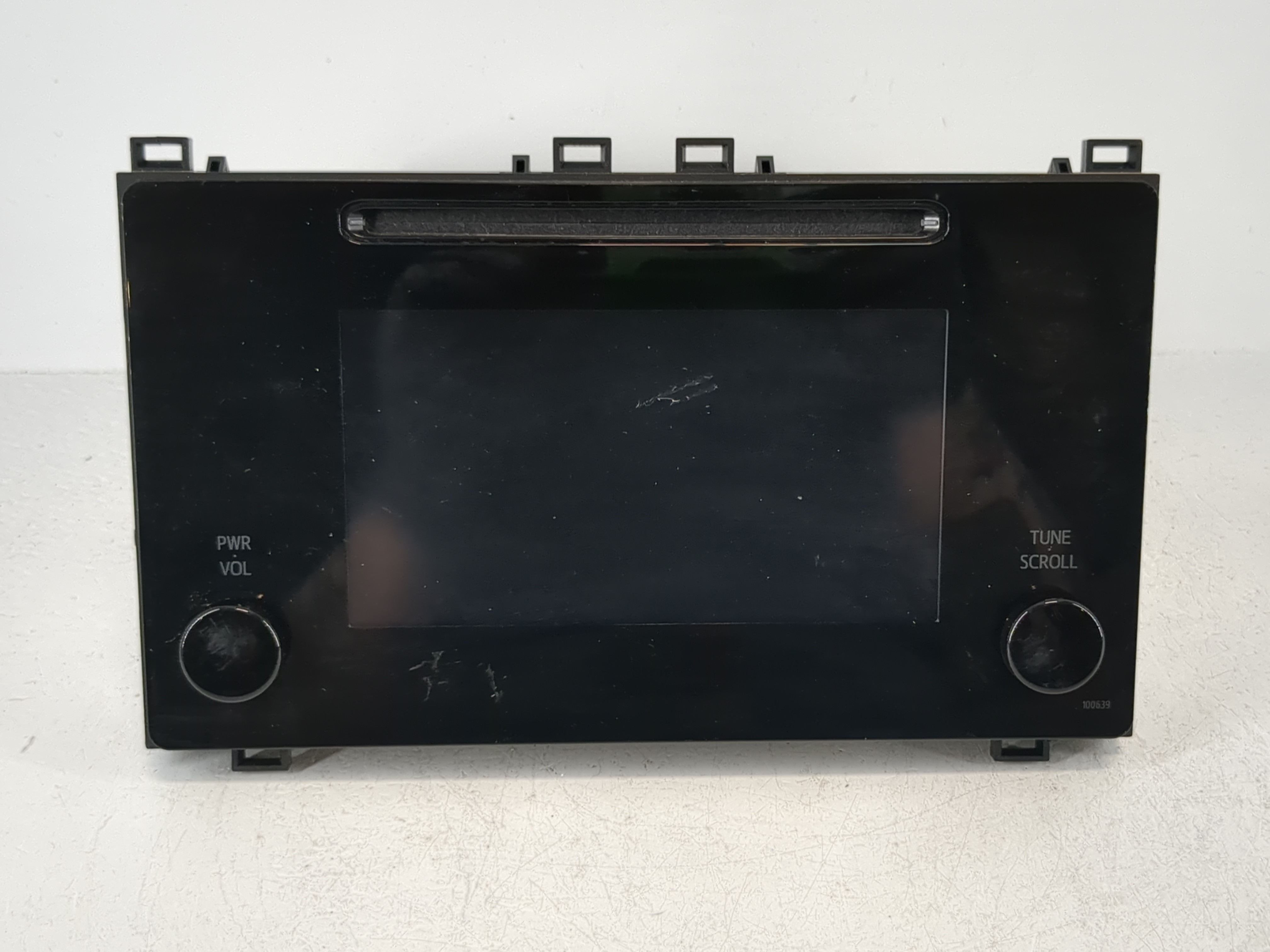 2017-2019 Toyota Corolla Am Fm Cd Player Radio Receiver 1093261 - Oemusedautoparts1.com