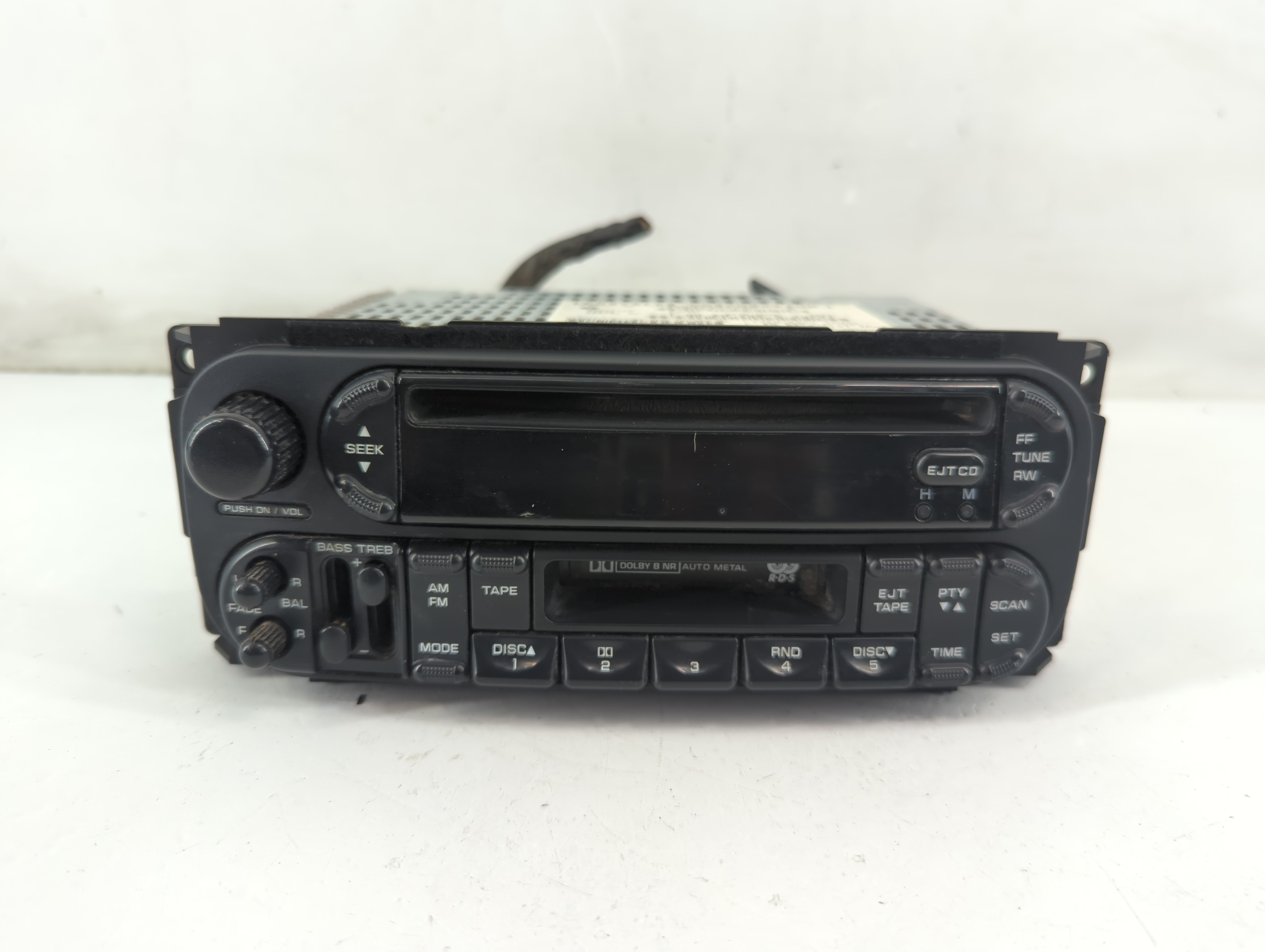 2005-2007 Dodge Caravan Am Fm Cd Player Radio Receiver 1093274 - Oemusedautoparts1.com