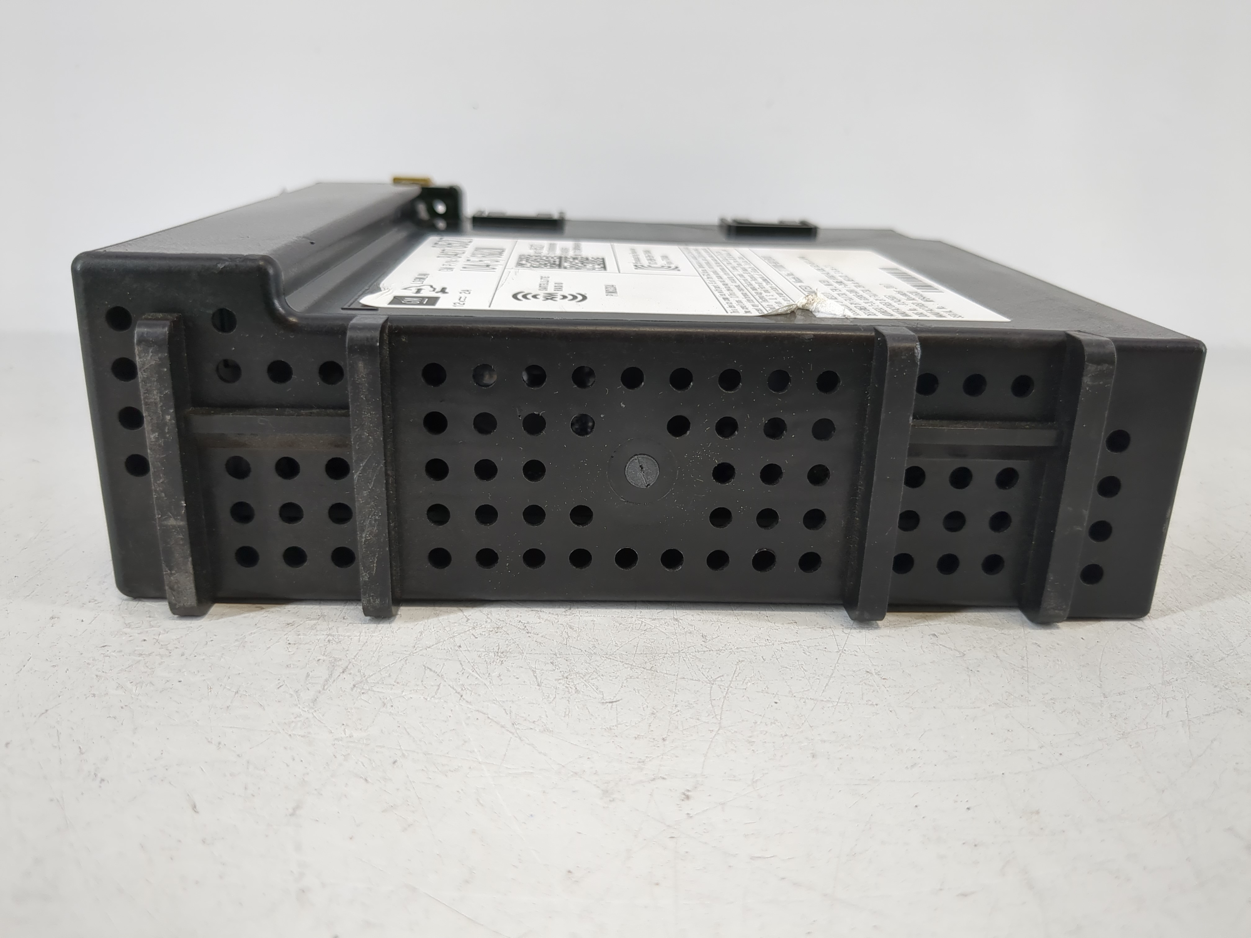 2017-2018 Gmc Sierra 1500 Am Fm Cd Player Radio Receiver 1093306 - Oemusedautoparts1.com