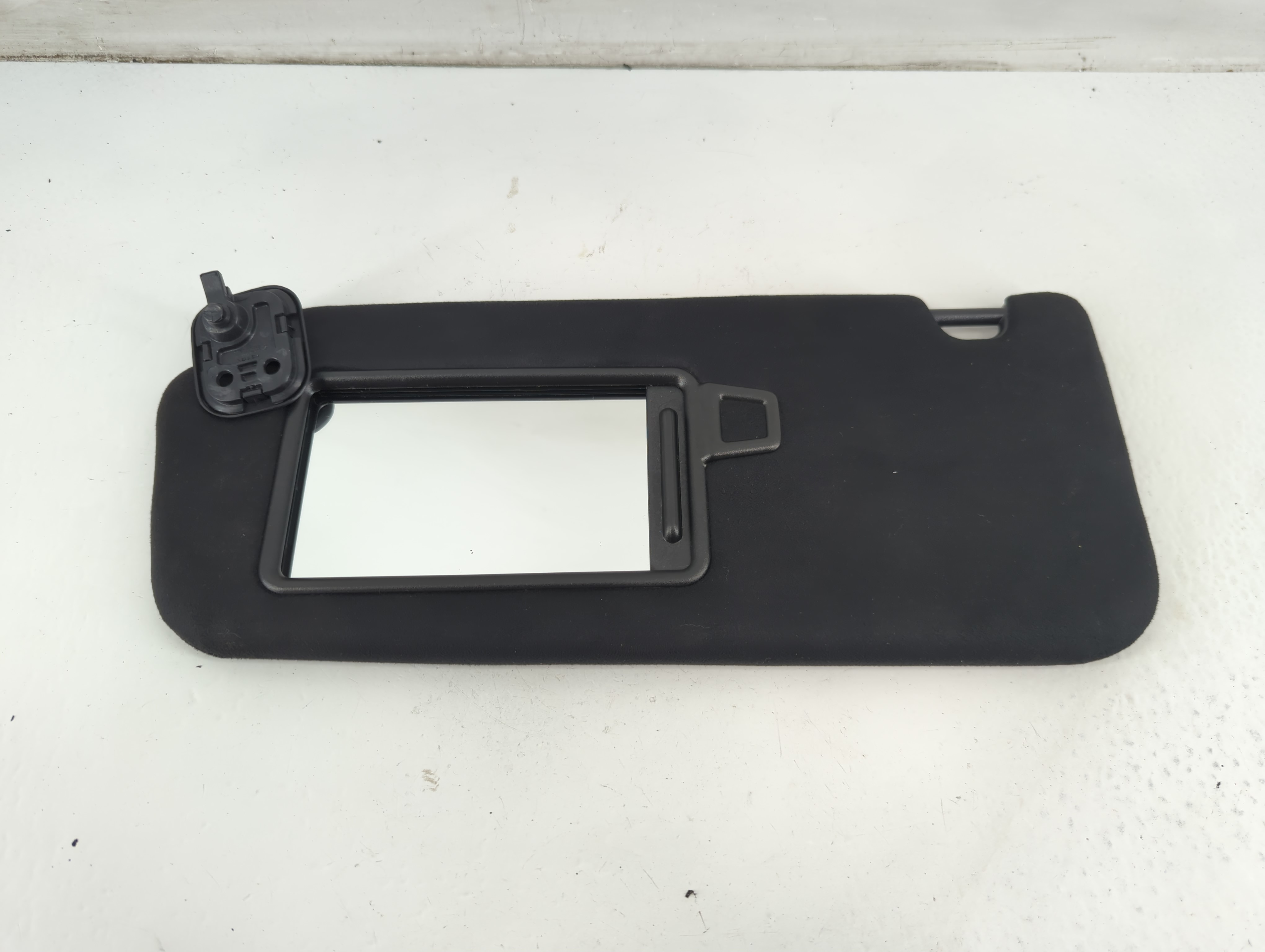 2019-2021 Hyundai Santa Fe Driver Sun Visor Mirror Left Sunvisor Black 1093326 - Oemusedautoparts1.com