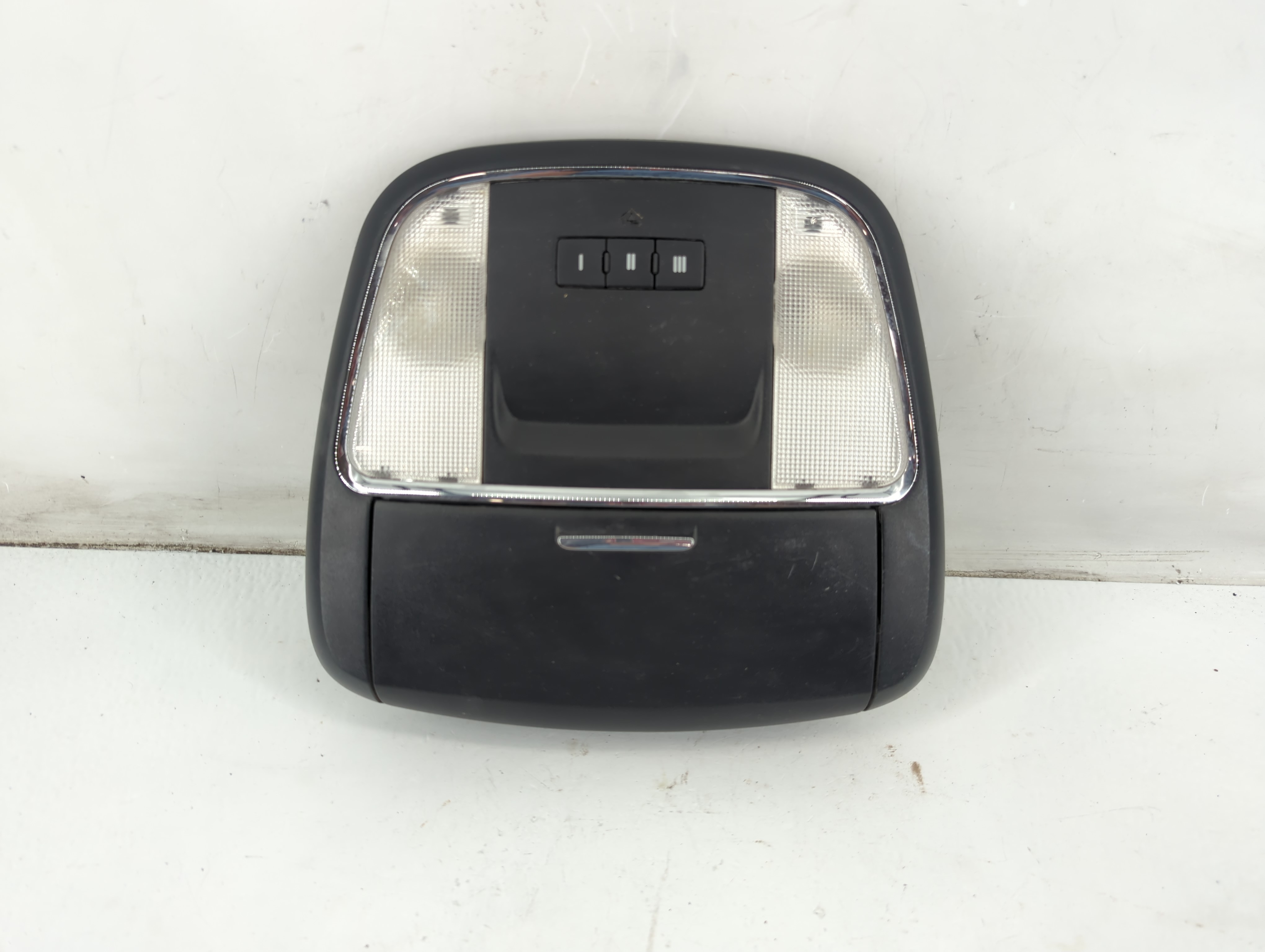 2014 Dodge Charger Overhead Roof Console 1093345 - Oemusedautoparts1.com