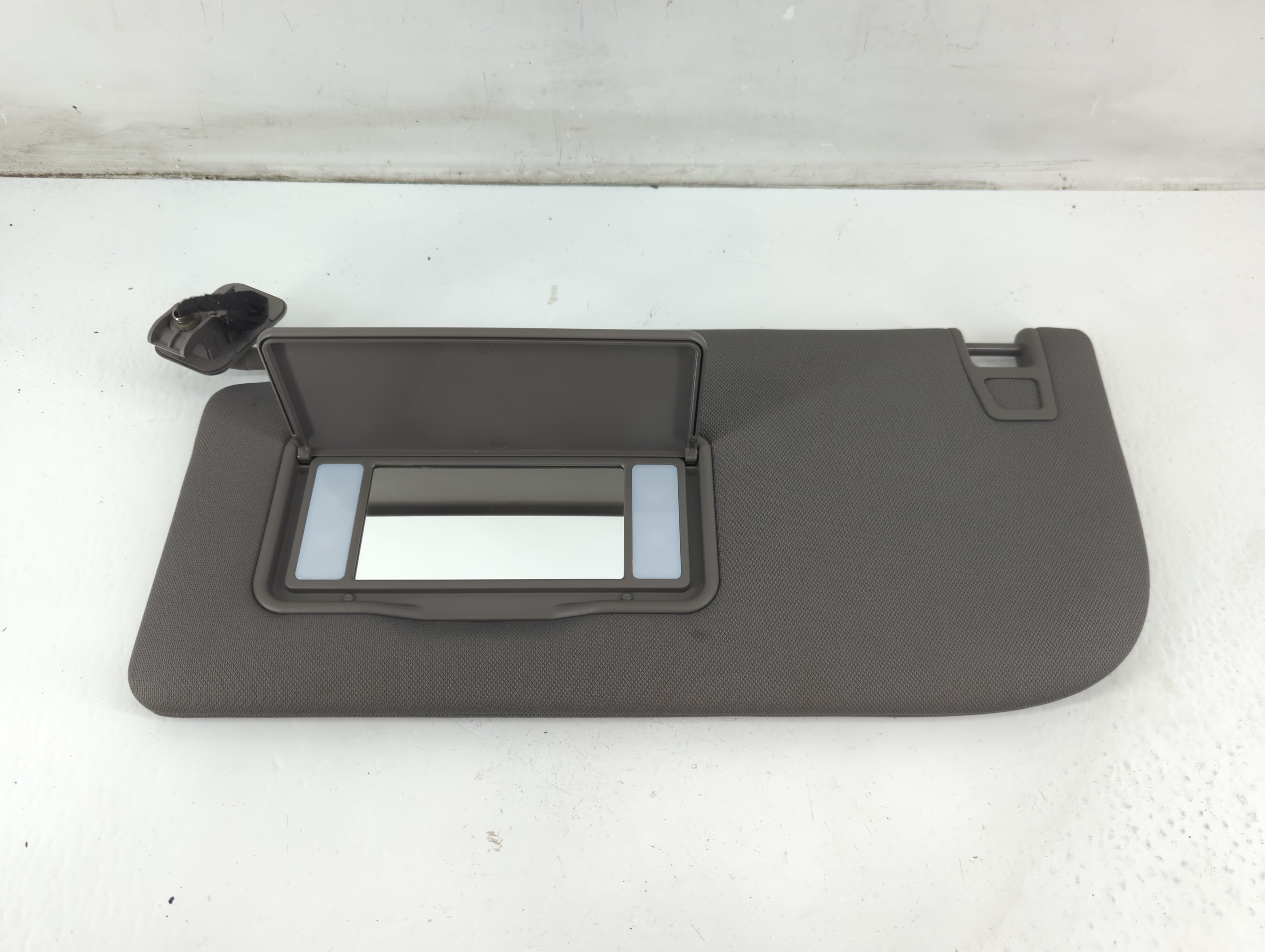 2015-2017 Ford F-150 Driver Sun Visor Mirror Left Sunvisor Dark Gray 1093366 - Oemusedautoparts1.com