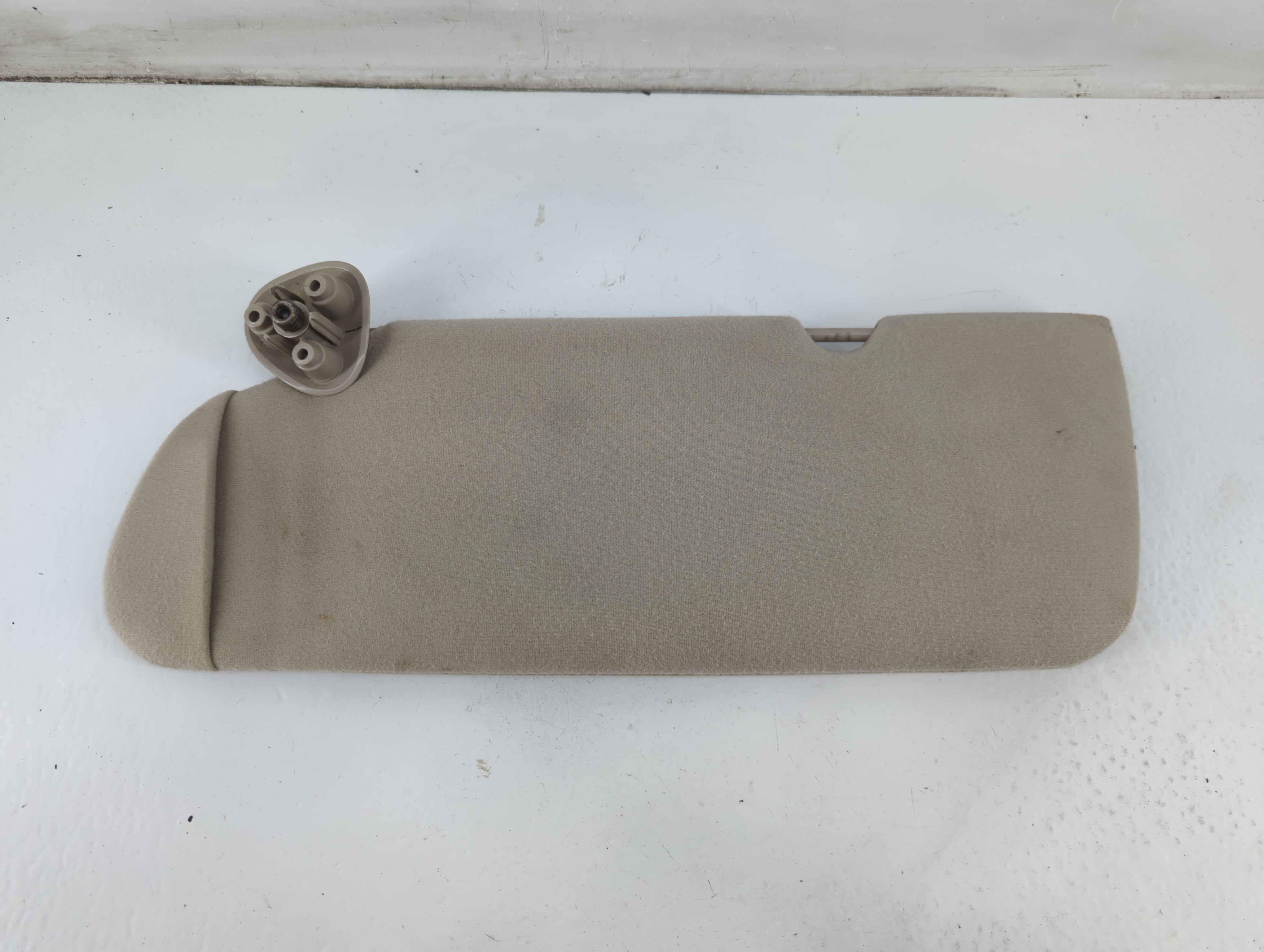 2003-2004 Gmc Sierra 2500 Driver Sun Visor Mirror Left Sunvisor 1093372 - Oemusedautoparts1.com