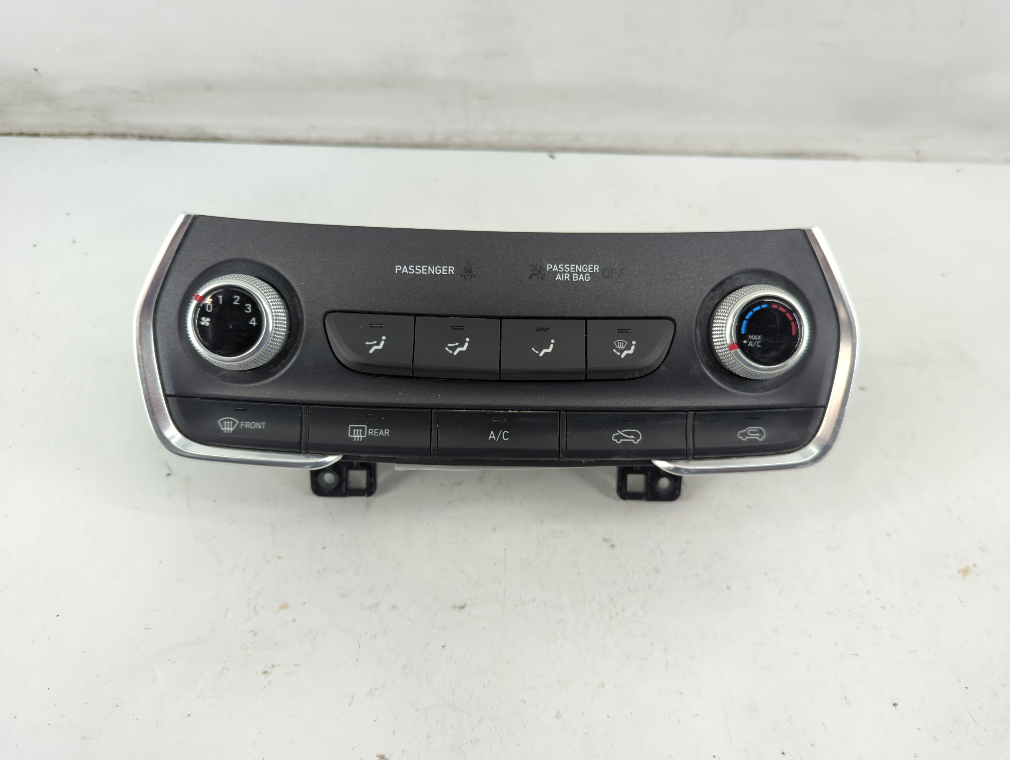 2020-2020 Hyundai Santa Fe Ac Heater Climate Control 97250-s2aa1 1093381 - Oemusedautoparts1.com