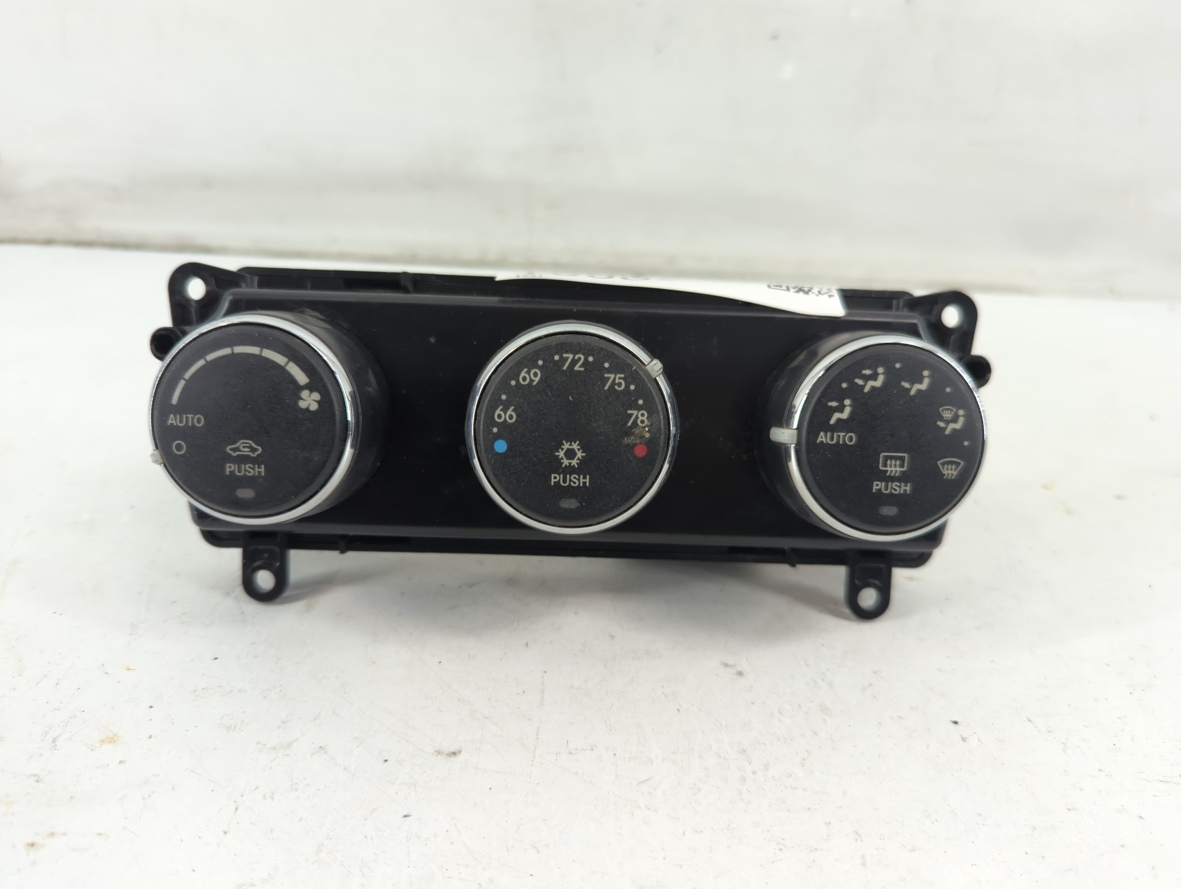 2011-2014 Chrysler 200 Ac Heater Climate Control P55111888ai 1093386 - Oemusedautoparts1.com