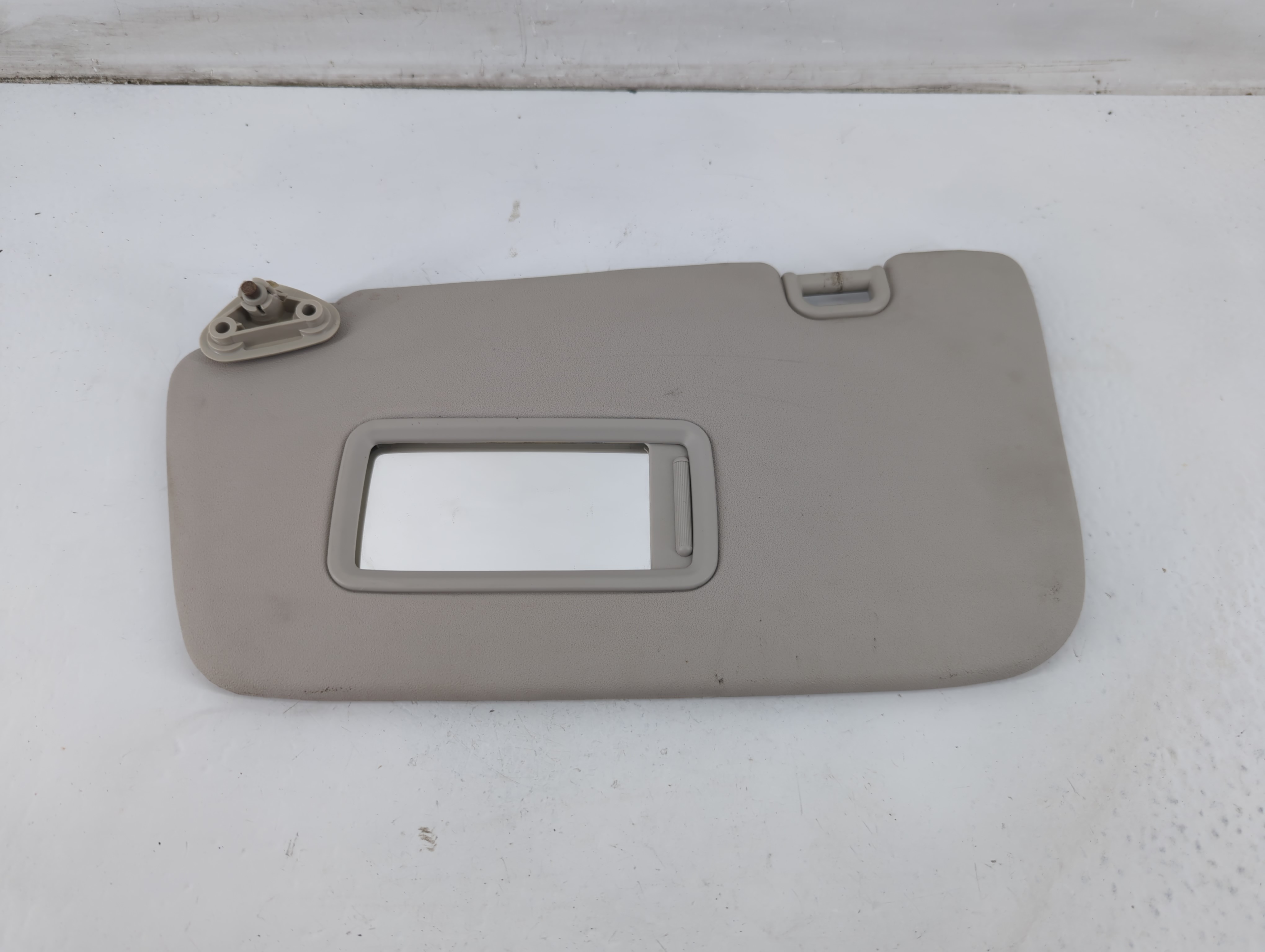 2008-2014 Subaru Impreza Driver Sun Visor Mirror Left Sunvisor Pale Grey 1093404 - Oemusedautoparts1.com