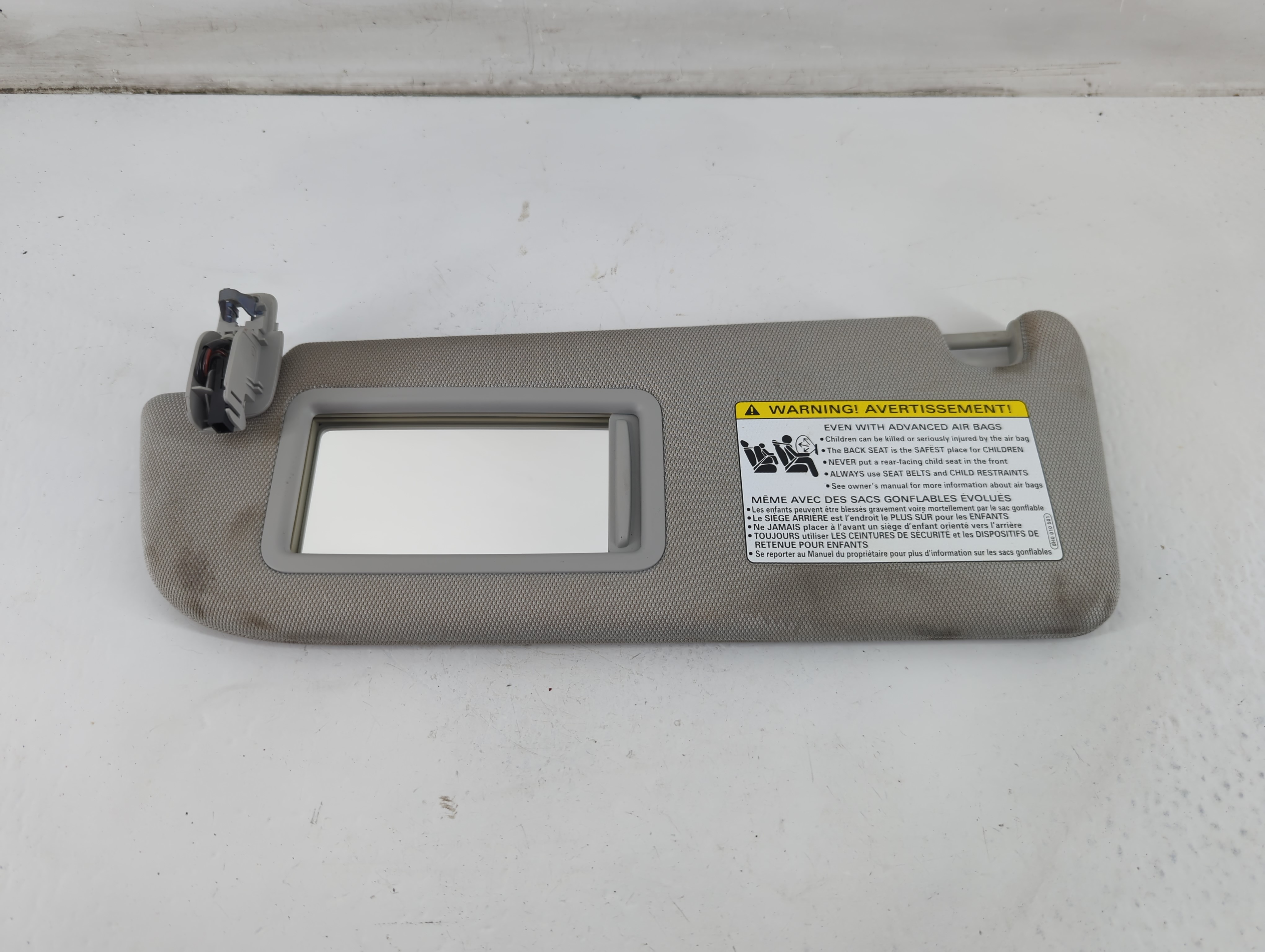 2012-2015 Audi A6 Driver Sun Visor Mirror Left Sunvisor Light Gray 1093413 - Oemusedautoparts1.com