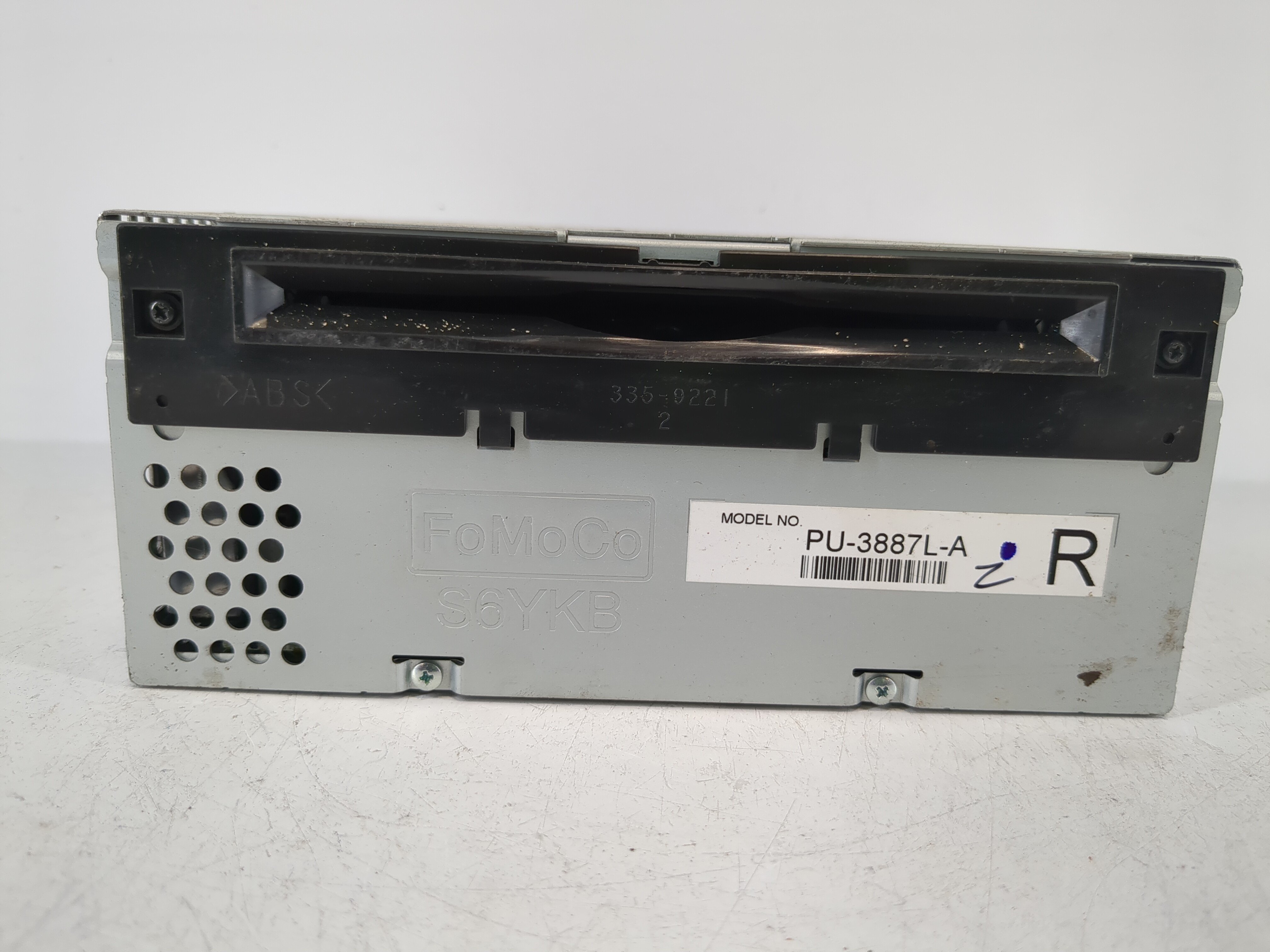 2013-2013 Ford Edge Am Fm Cd Player Radio Receiver 1093474 - Oemusedautoparts1.com