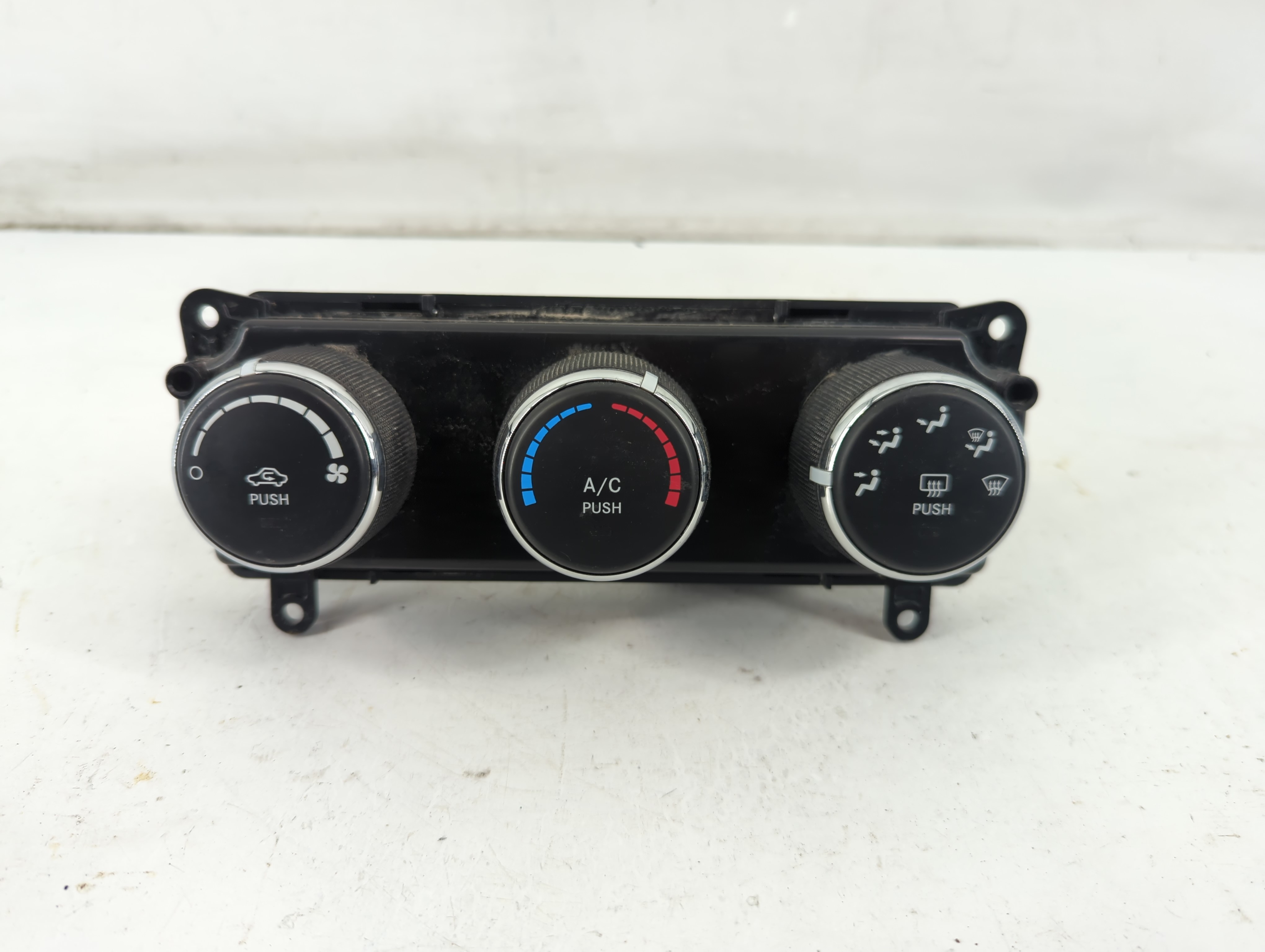 2011-2017 Jeep Patriot Ac Heater Climate Control P55111278ad 1093500 - Oemusedautoparts1.com