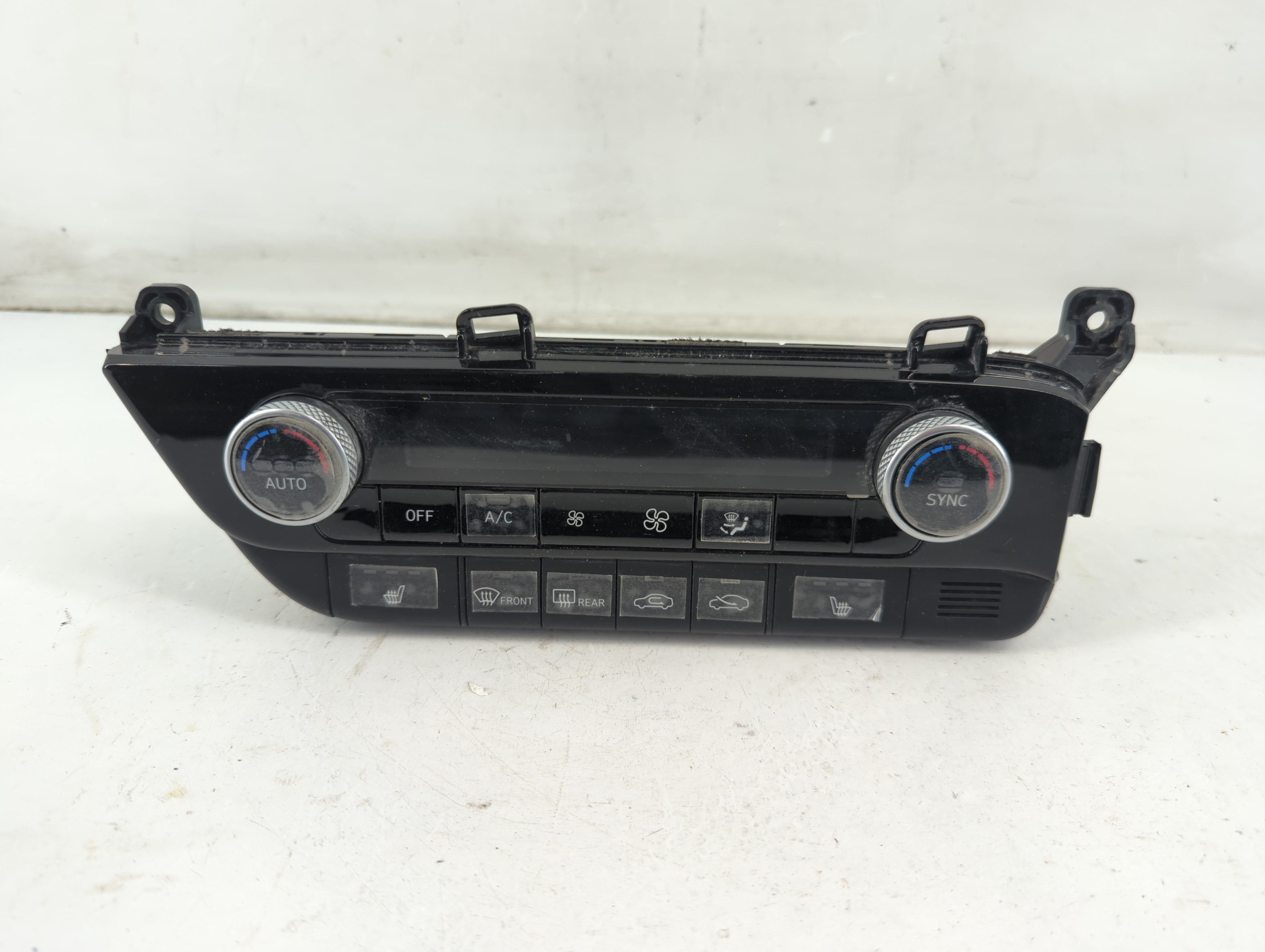 2021-2022 Hyundai Elantra Ac Heater Climate Control 97250-aaxxx 1093531 - Oemusedautoparts1.com