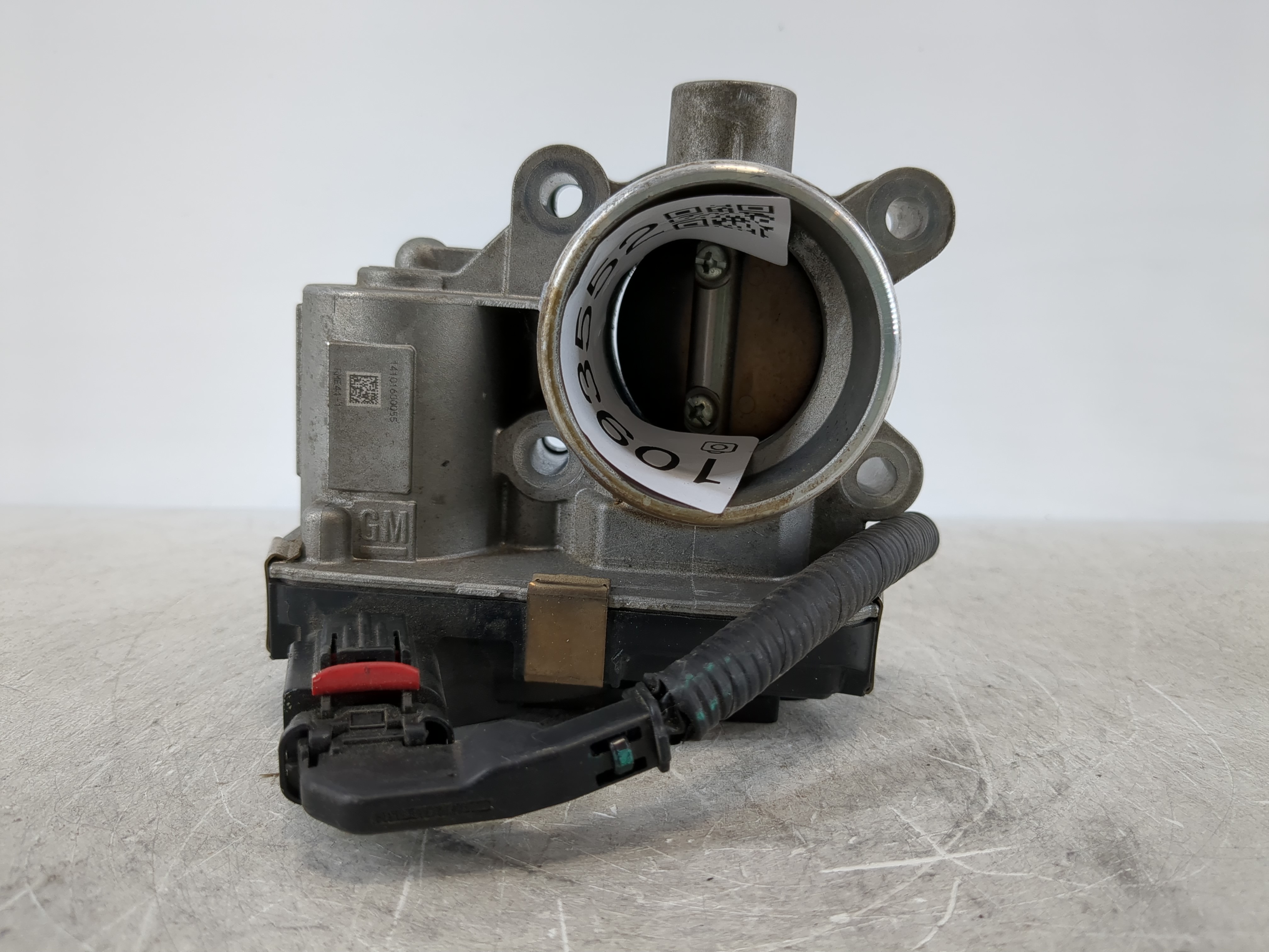 2013-2015 Chevrolet Spark Throttle Body 1093552 - Oemusedautoparts1.com