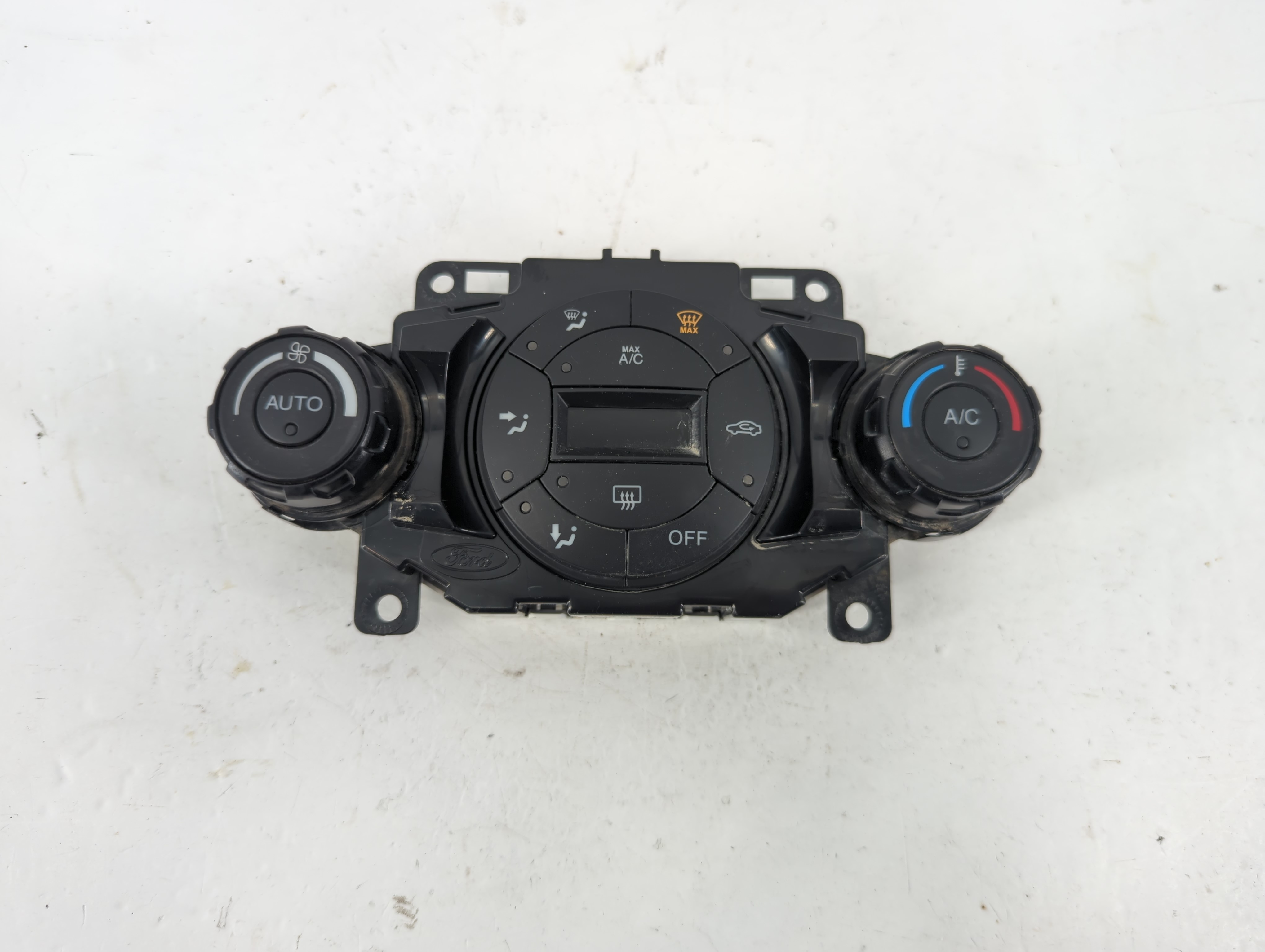 2014-2019 Ford Fiesta Ac Heater Climate Control 1093565 - Oemusedautoparts1.com