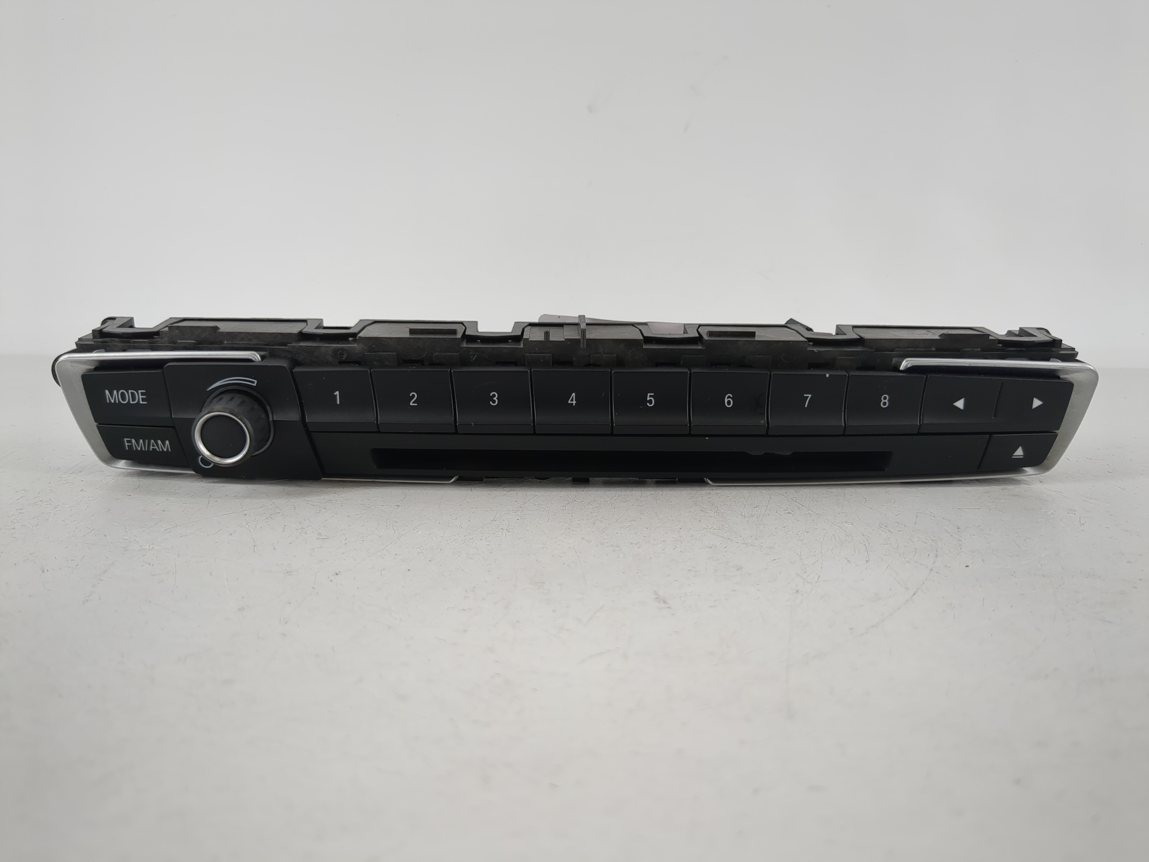 2017-2018 Bmw 320i Am Fm Cd Player Radio Receiver 1093574 - Oemusedautoparts1.com