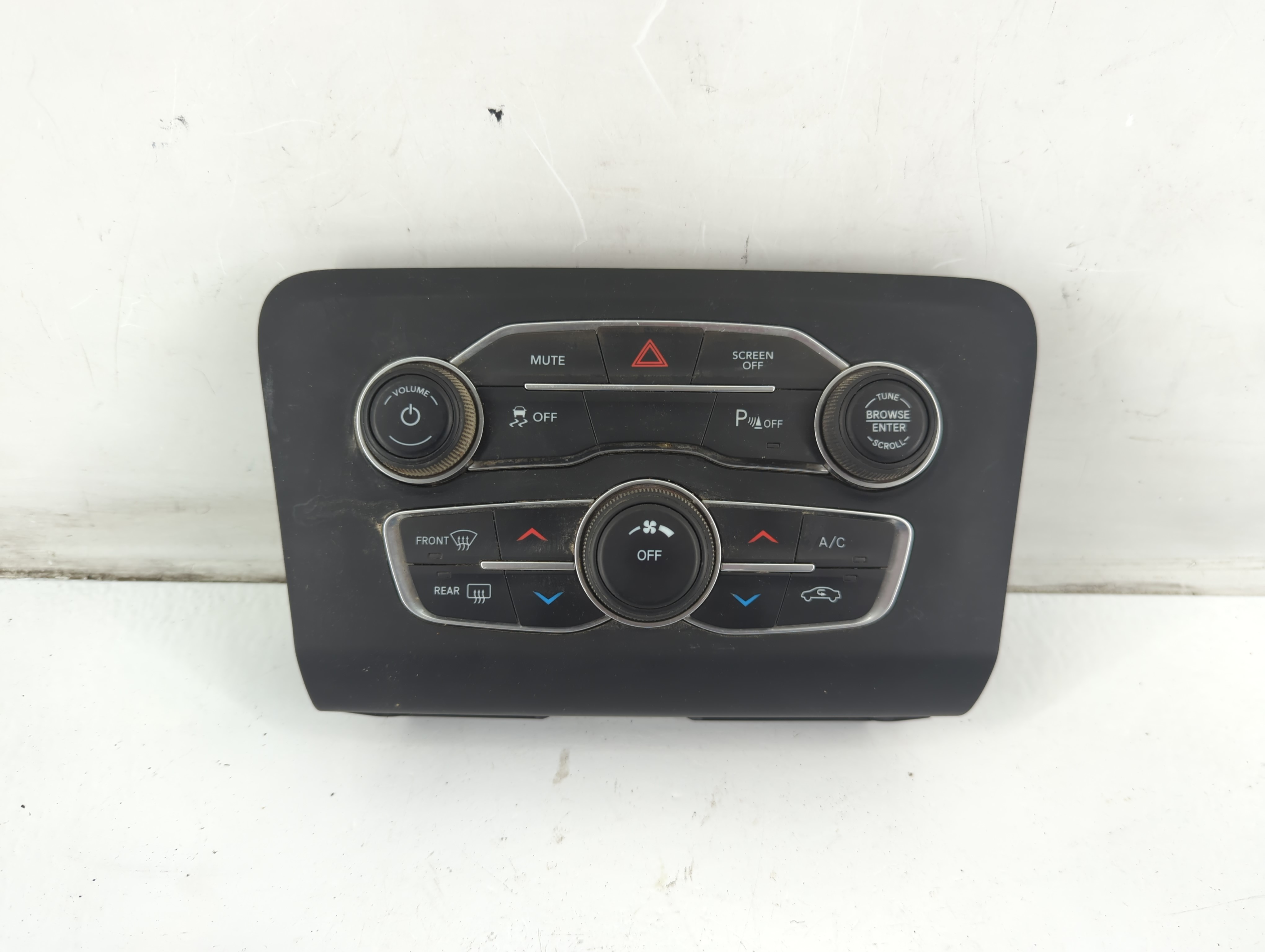 2017-2021 Dodge Charger Ac Heater Climate Control P68293615ad 1093581 - Oemusedautoparts1.com