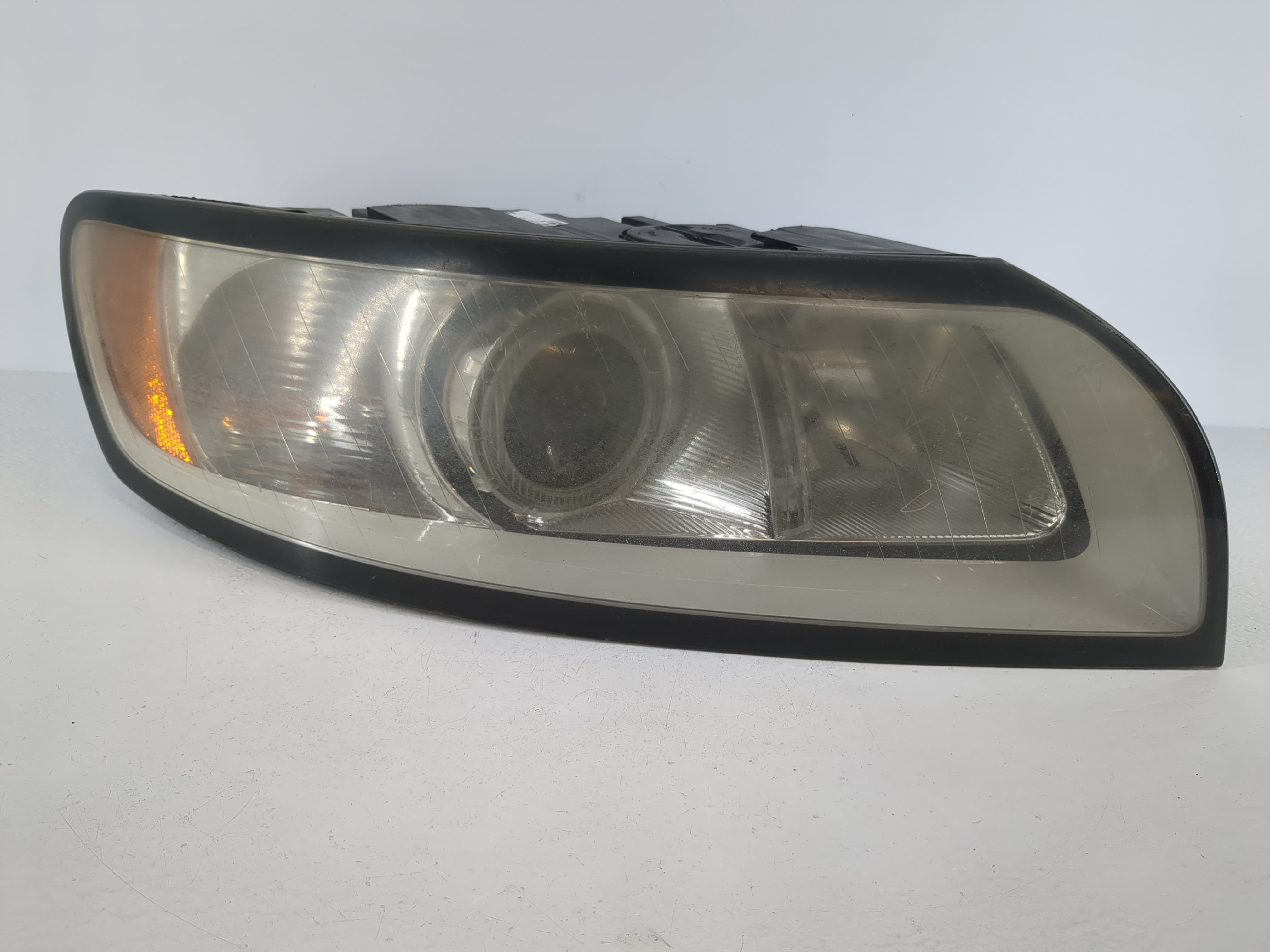 2000-2004 Volvo S40 Passenger Right Oem Head Light Headlight Lamp 1093594 - Oemusedautoparts1.com