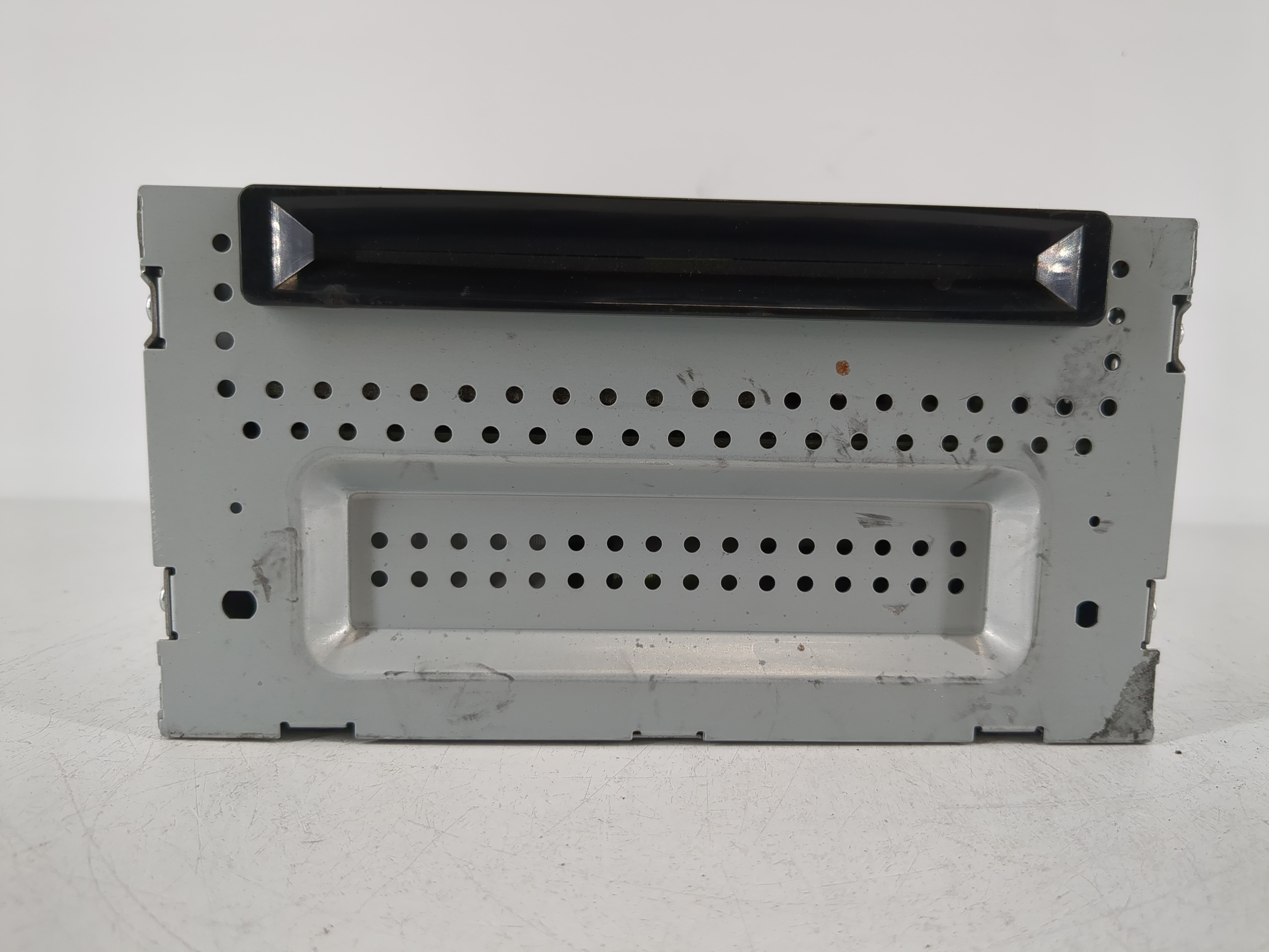 2010-2010 Ford Flex Am Fm Cd Player Radio Receiver 1093621 - Oemusedautoparts1.com