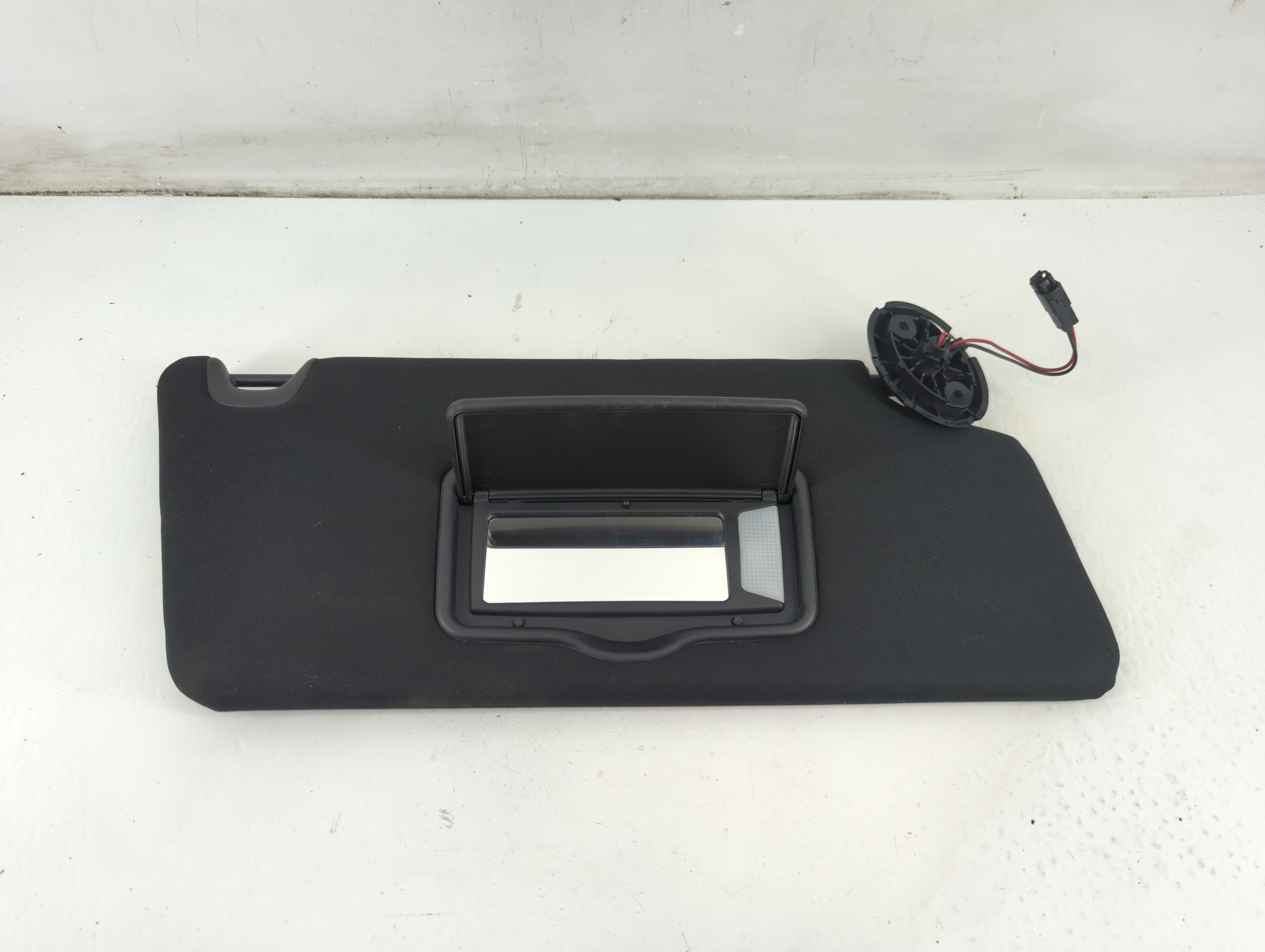 Picture of 2016 Ford Explorer Passenger Sun Visor Mirror Right Sunvisor Black 1093637