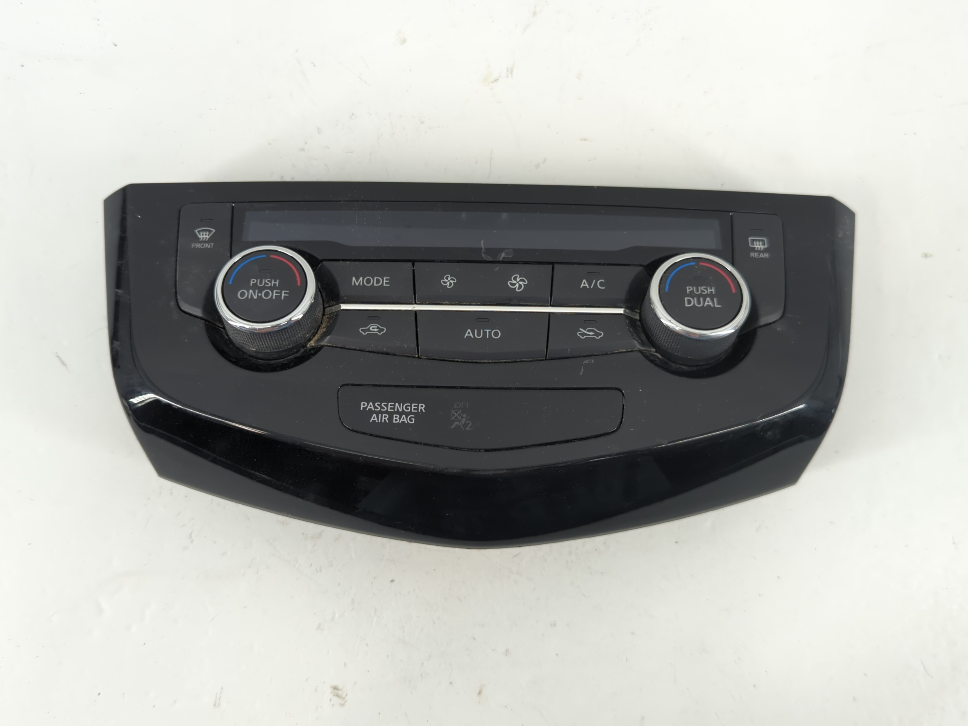 2017-2020 Nissan Rogue Ac Heater Climate Control 27500 6ma0a 1093646 - Oemusedautoparts1.com