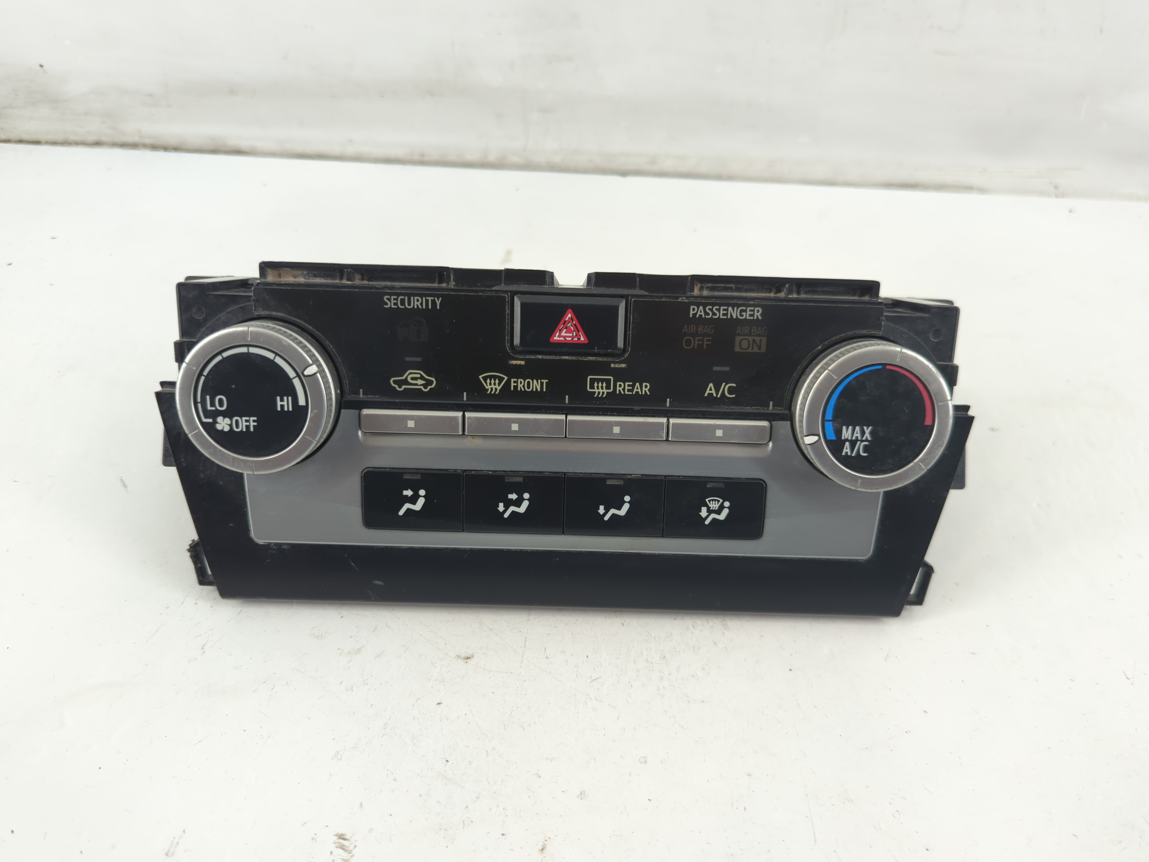 2012-2014 Toyota Camry Ac Heater Climate Control 55900-06350 1093647 - Oemusedautoparts1.com