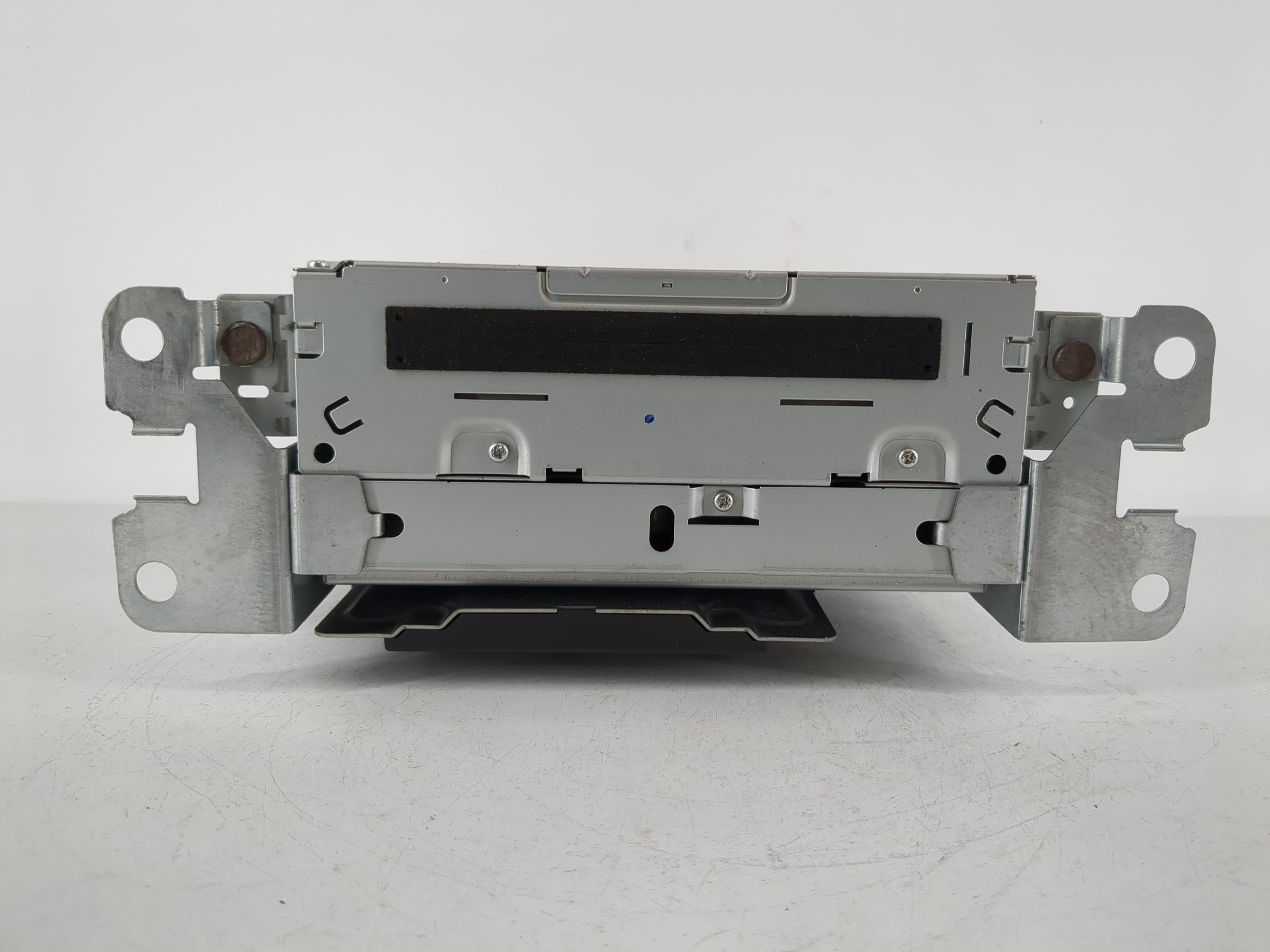 Picture of 2009-2011 Jaguar Xf Am Fm Cd Player Radio Receiver 1093656