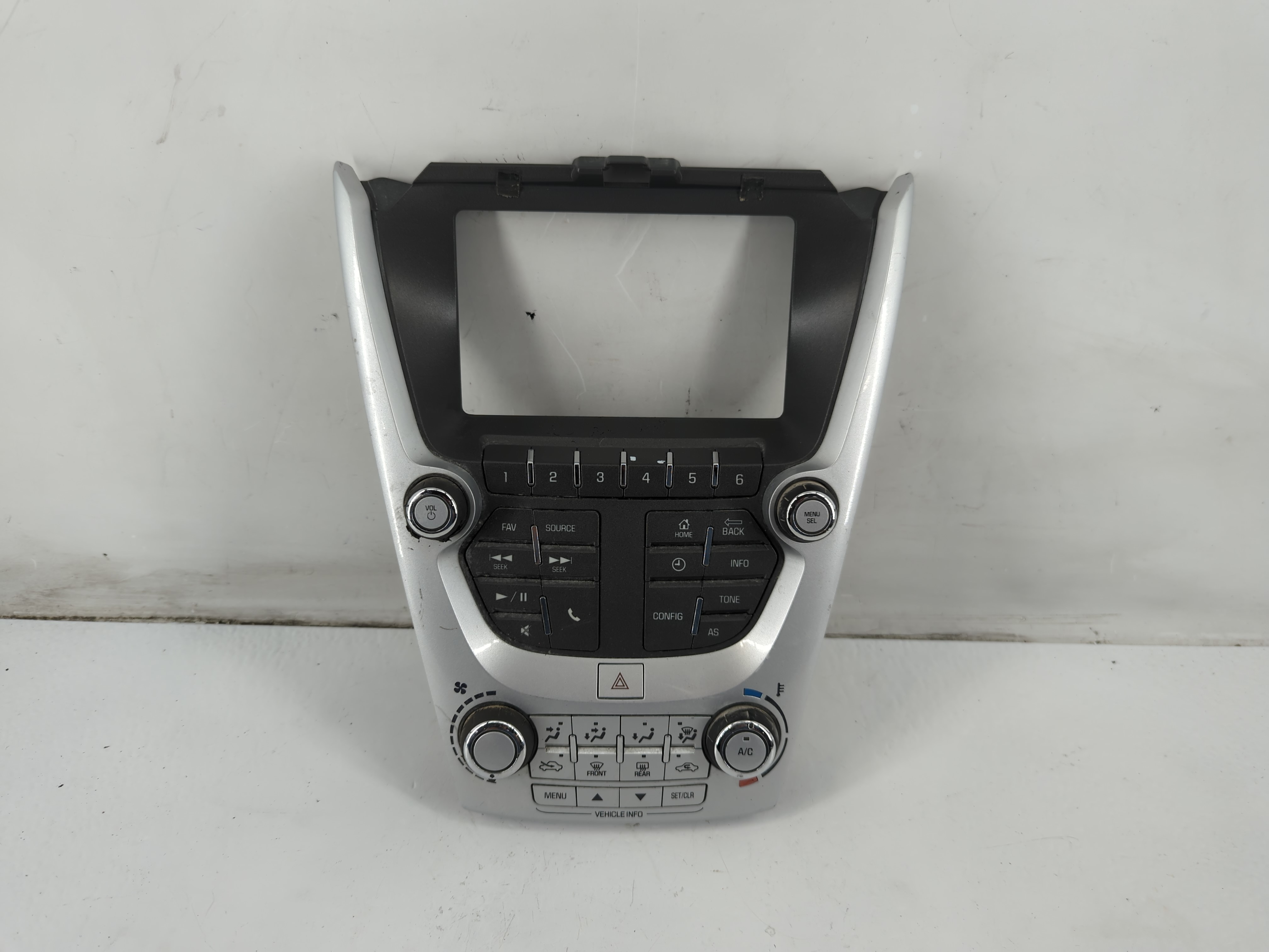 2016-2017 Gmc Terrain Am Fm Cd Player Radio Receiver 1093727 - Oemusedautoparts1.com