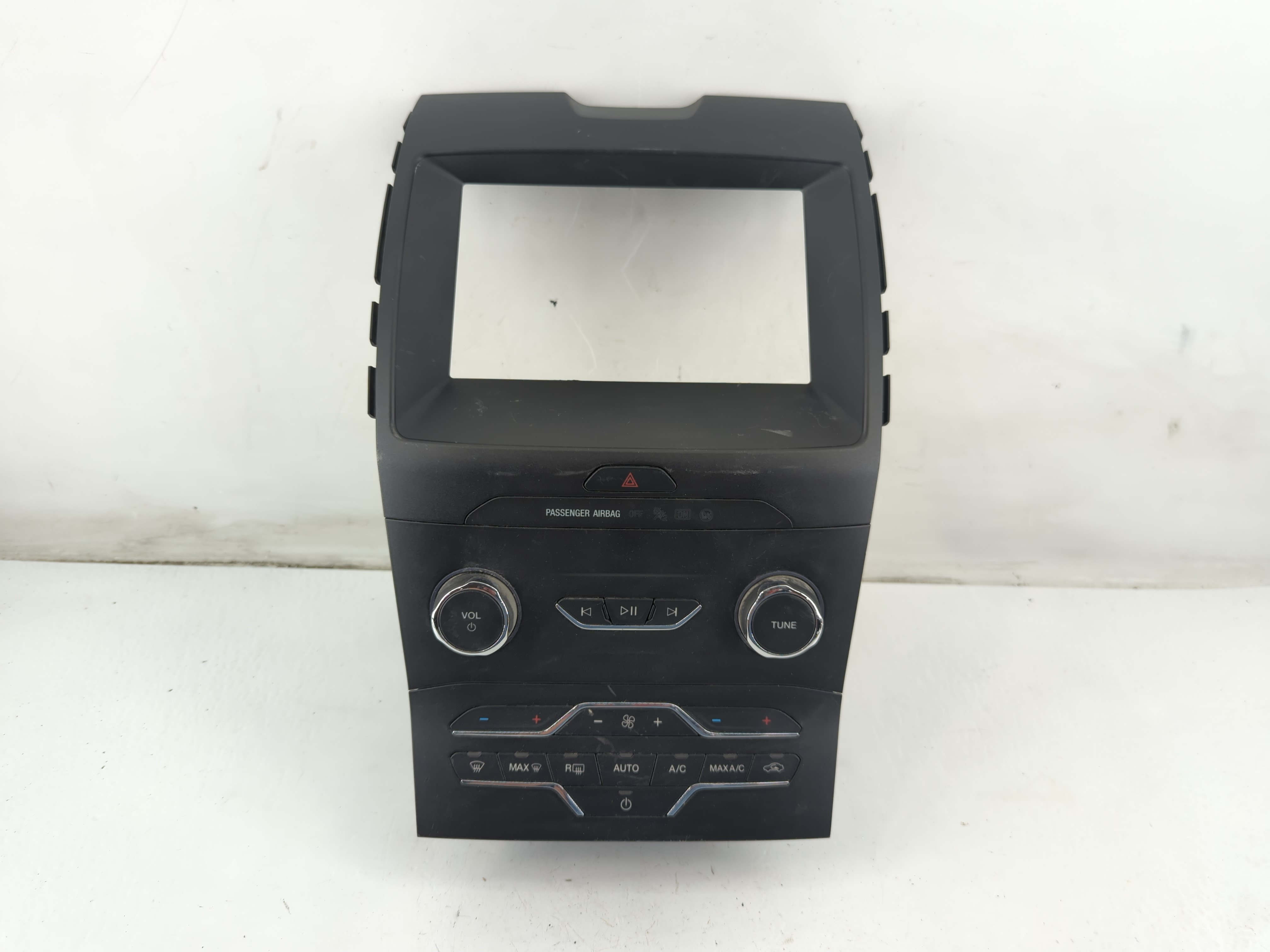 2019-2020 Ford Edge Am Fm Cd Player Radio Receiver 1093755 - Oemusedautoparts1.com