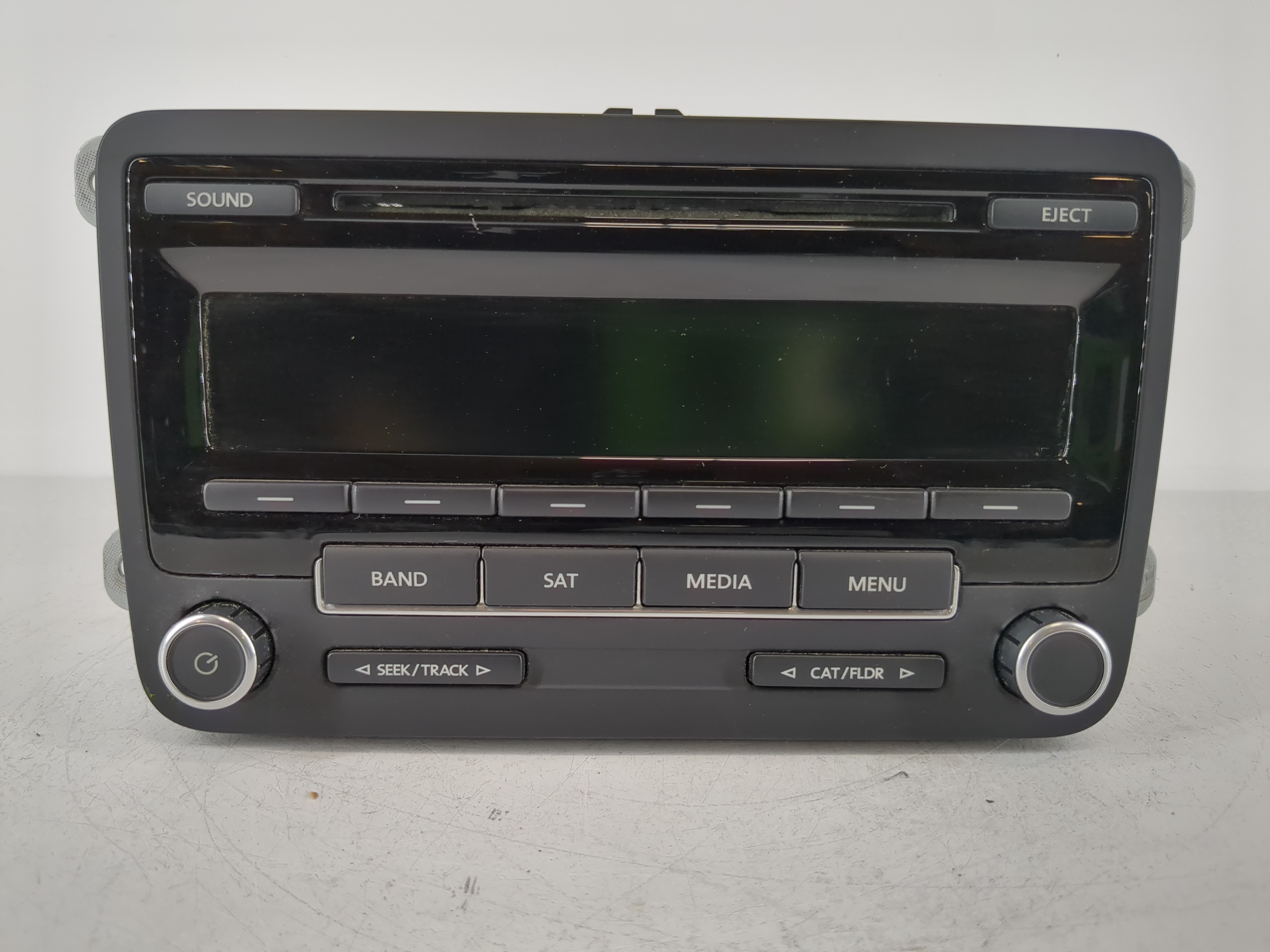 2011-2014 Volkswagen Jetta Am Fm Cd Player Radio Receiver 1093789 - Oemusedautoparts1.com