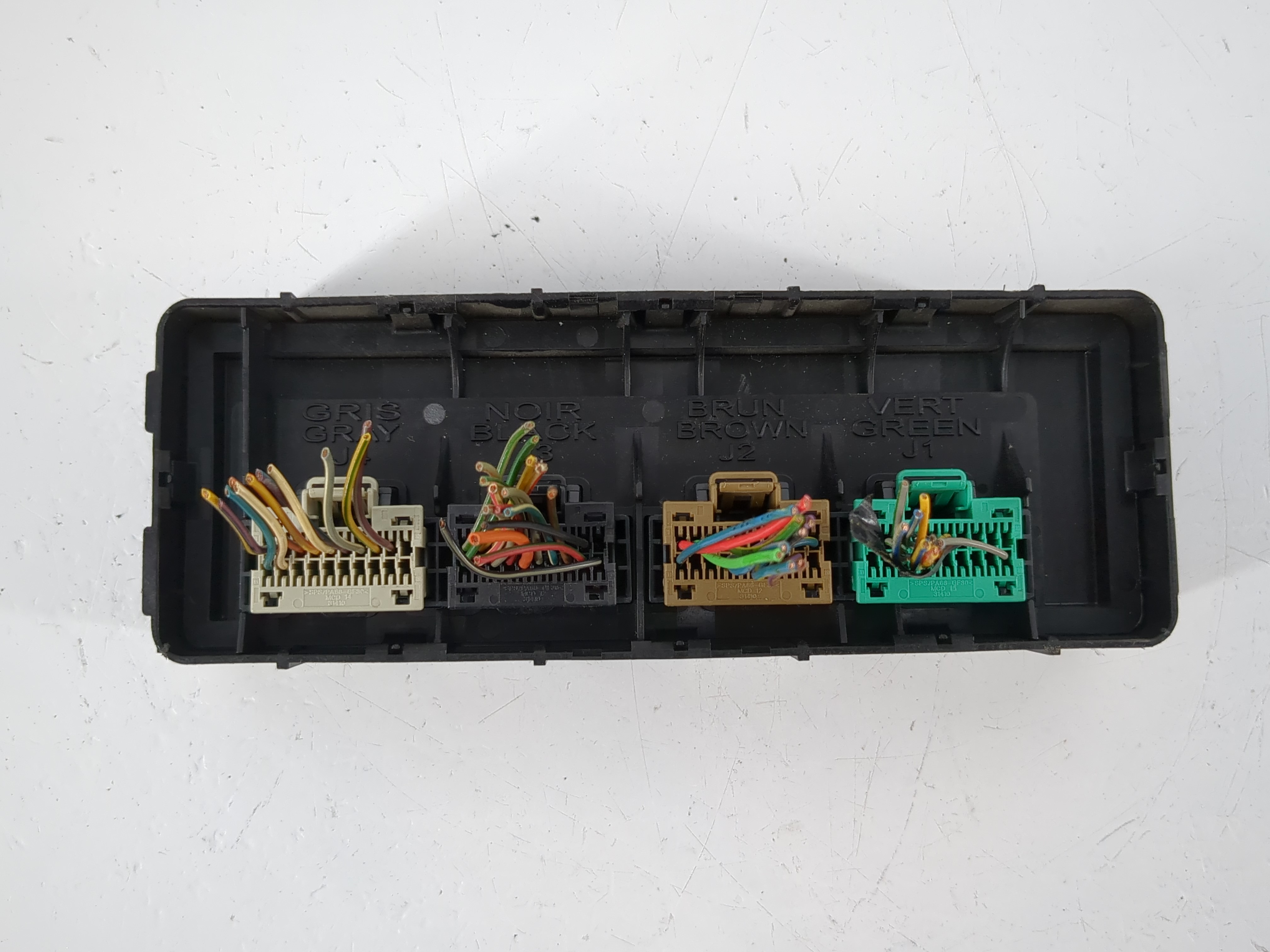 2011-2011 Buick Regal Body Control Module Bcm Inner Cabin Fuse Box 1094562 - Oemusedautoparts1.com