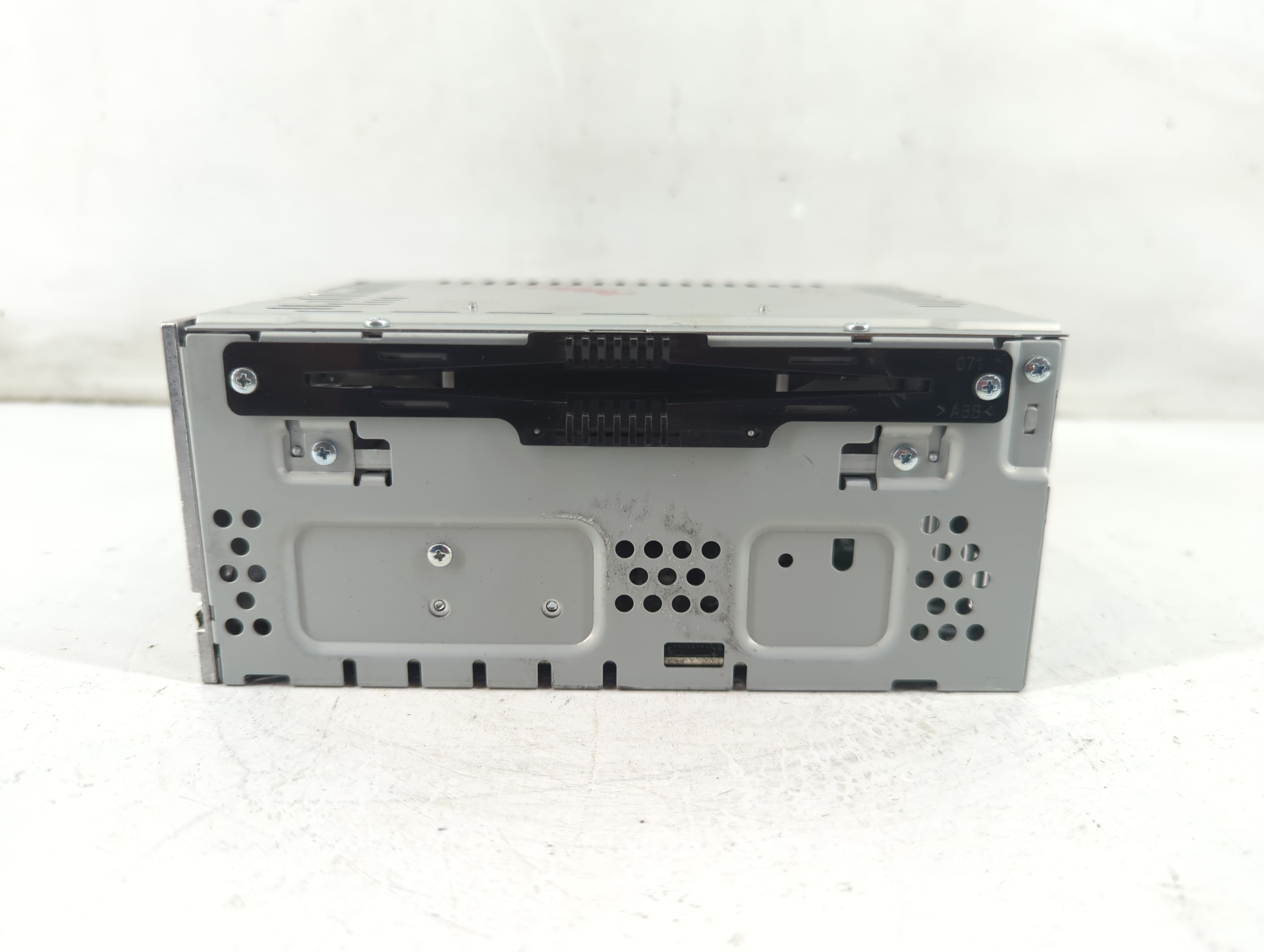 2016-2017 Ford Fusion Am Fm Cd Player Radio Receiver 1094618 - Oemusedautoparts1.com