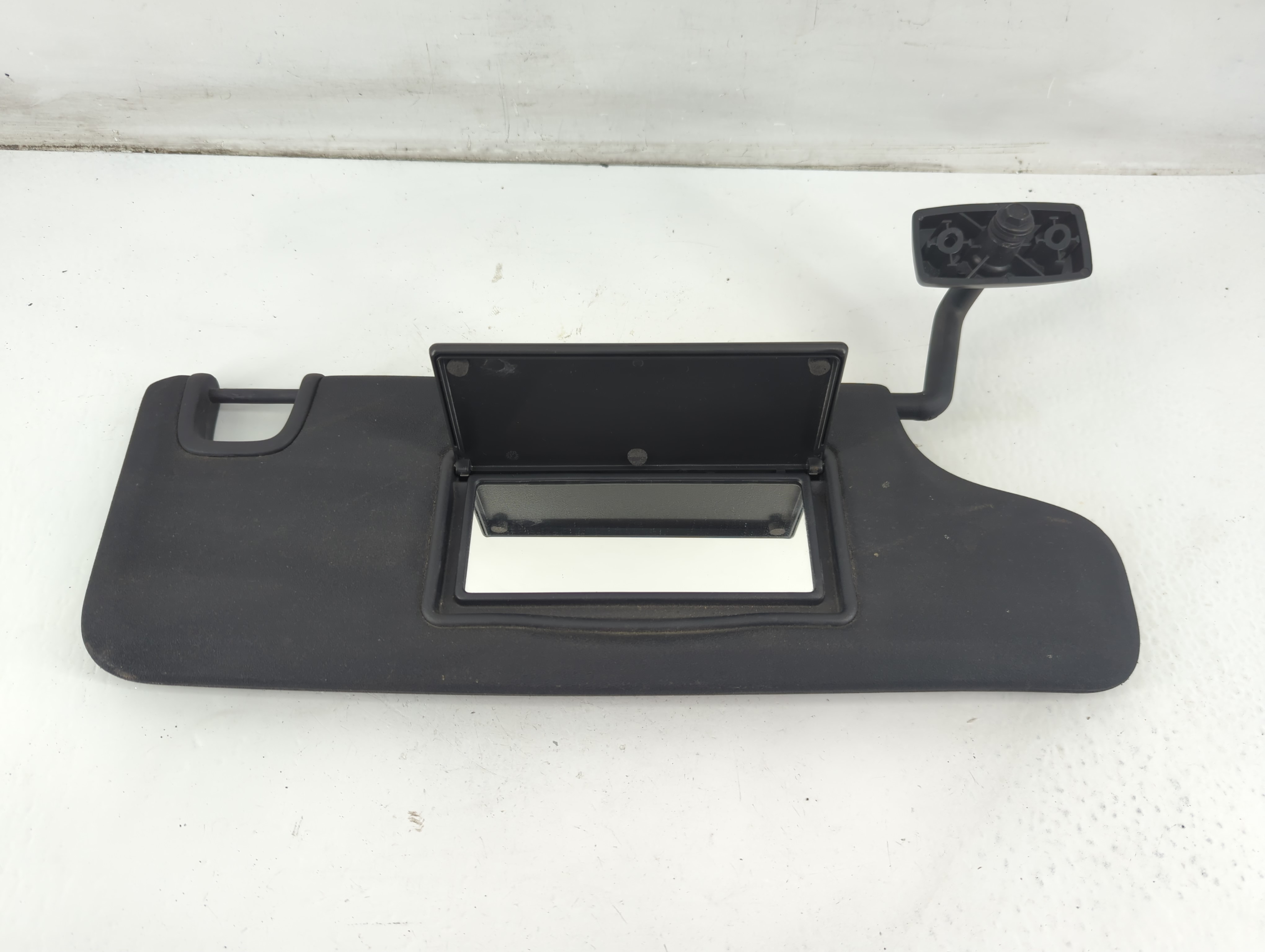 2011-2018 Jeep Wrangler Passenger Sun Visor Mirror Right Sunvisor Black 1094632 - Oemusedautoparts1.com