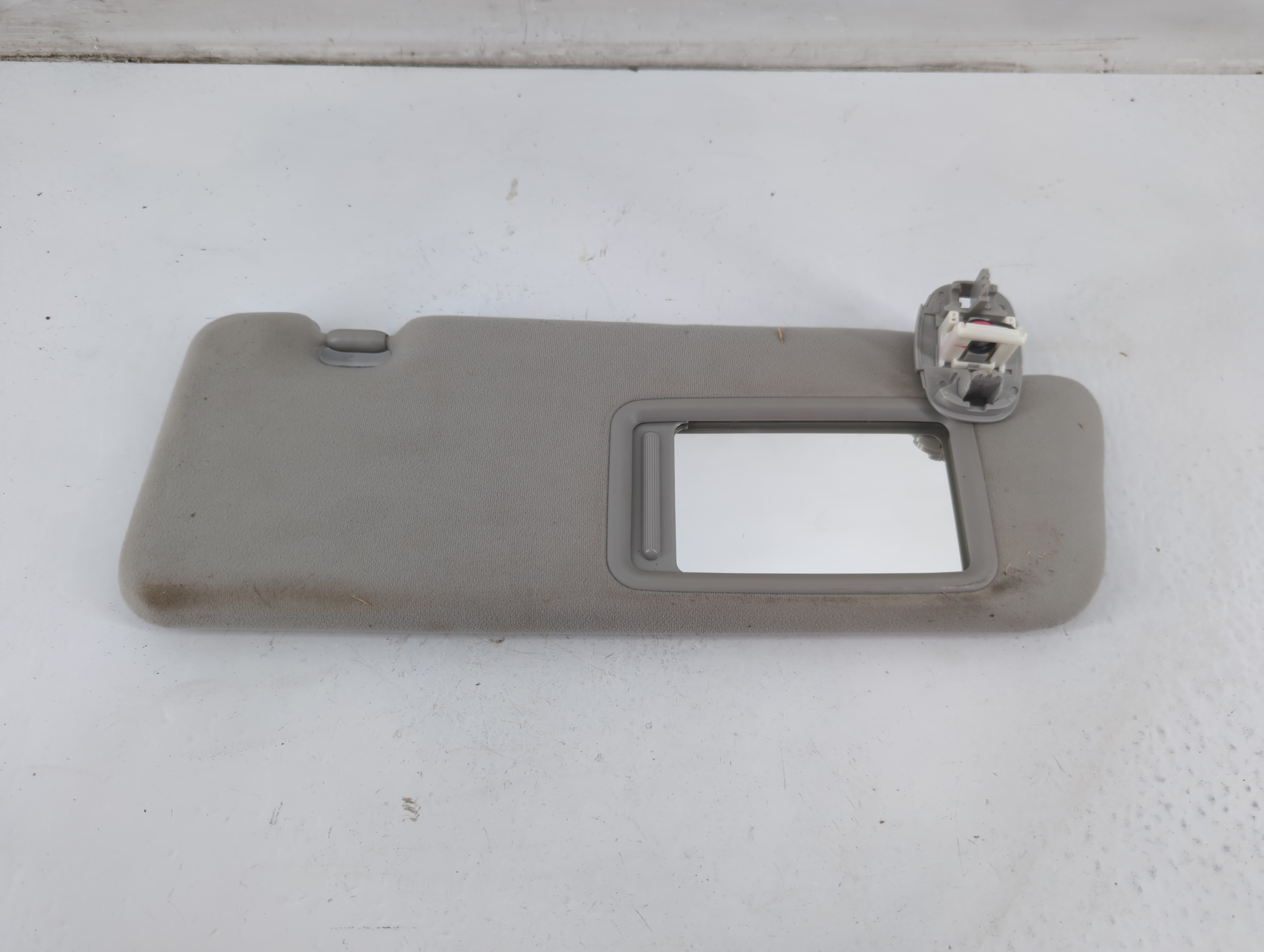 2010-2015 Toyota Prius Passenger Sun Visor Mirror Right Sunvisor Grey 1094661 - Oemusedautoparts1.com