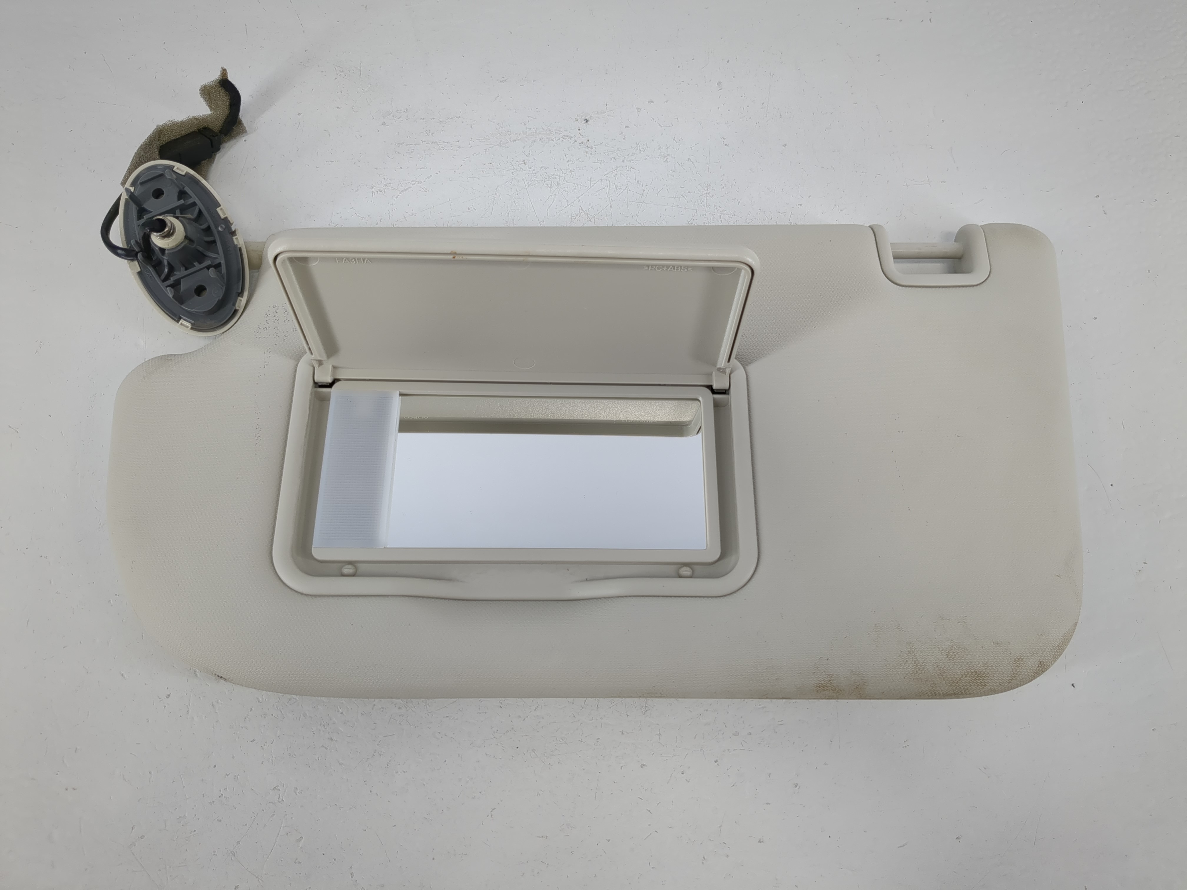 Picture of 2013-2019 Ford Escape Driver Sun Visor Mirror Left Sunvisor Ivory 1094667