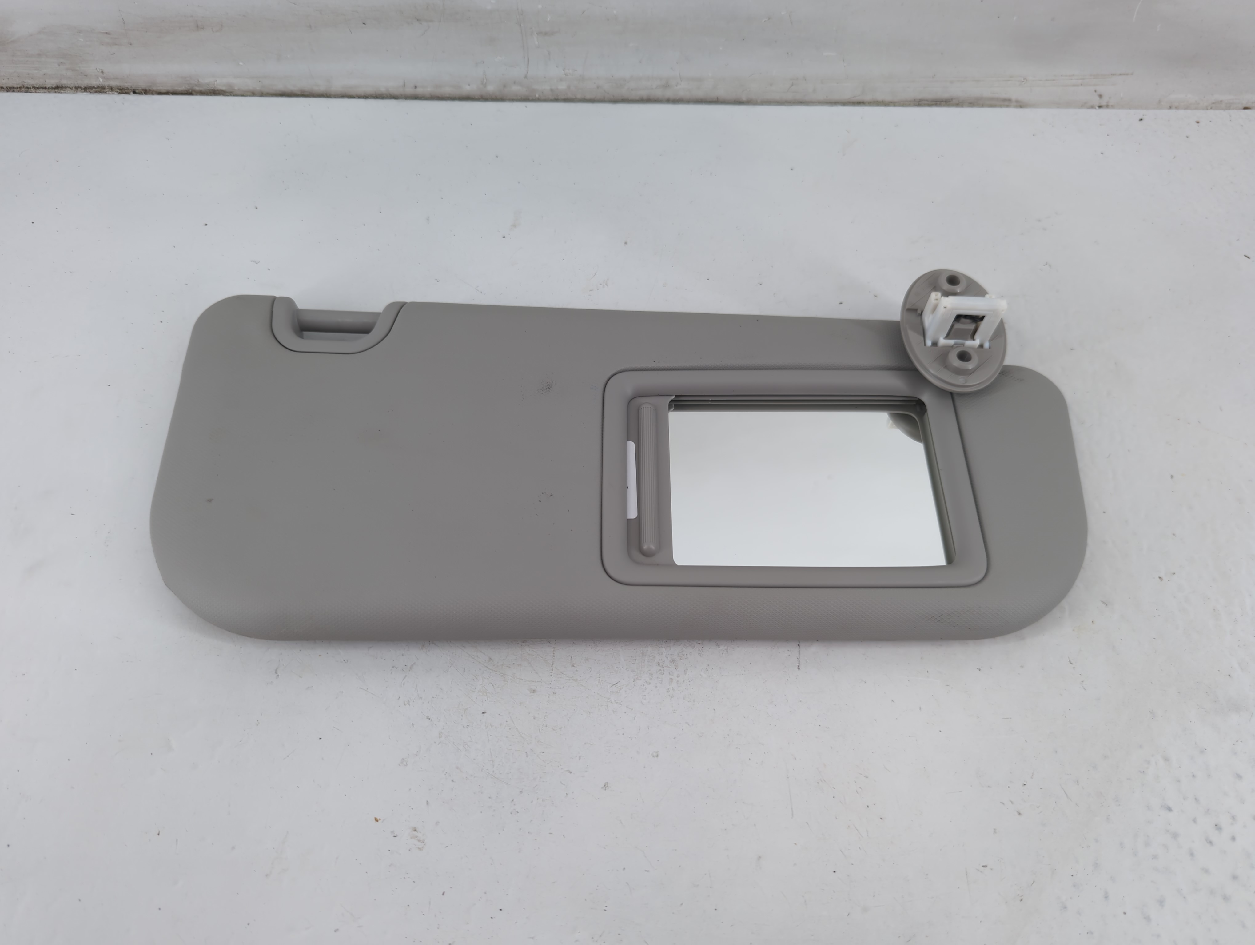 2019-2022 Toyota Rav4 Passenger Sun Visor Mirror Right Sunvisor Grey 1094685 - Oemusedautoparts1.com