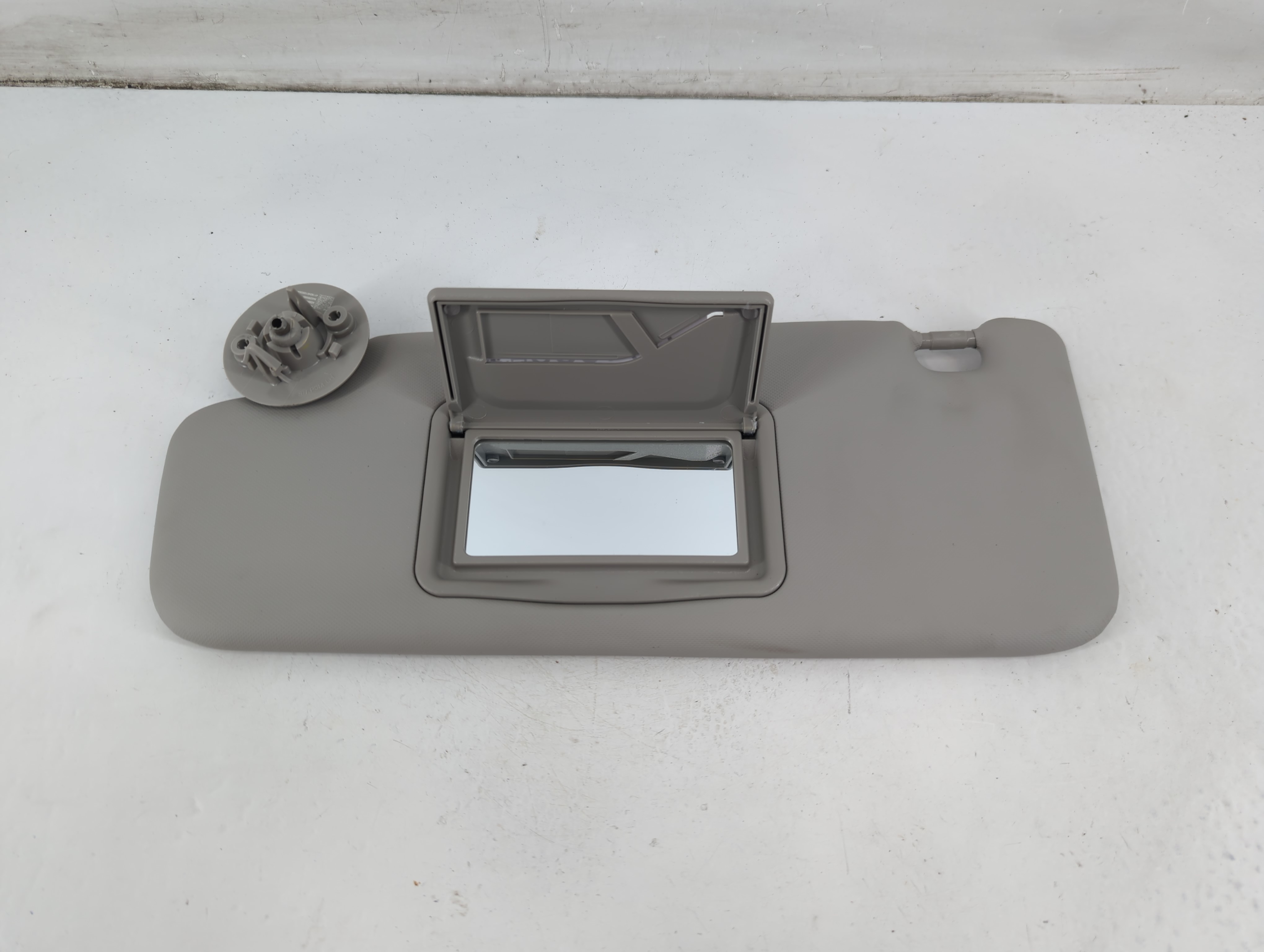2012-2019 Chevrolet Sonic Driver Sun Visor Mirror Left Sunvisor Grey 1094686 - Oemusedautoparts1.com