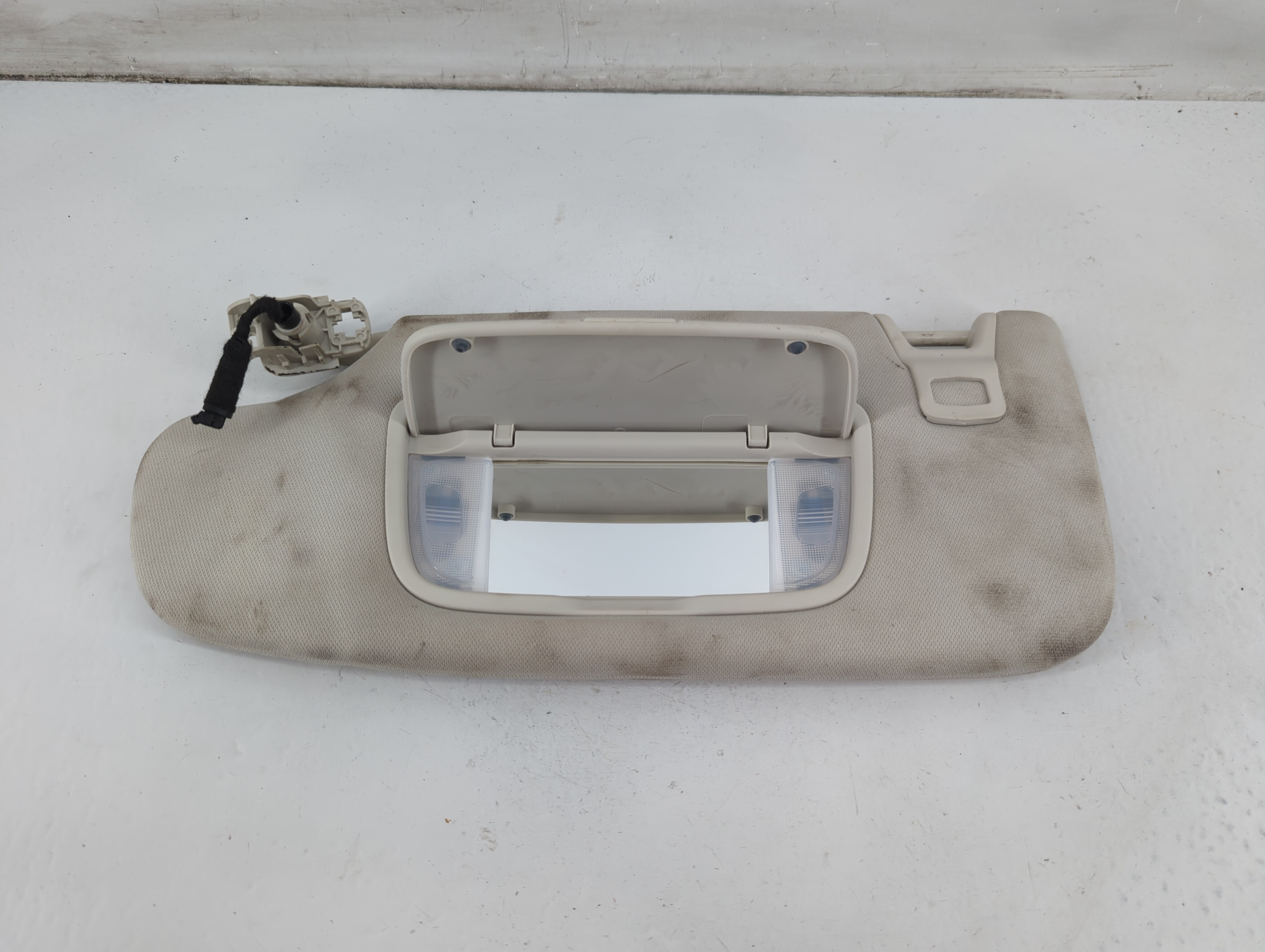 2015-2020 Ford Edge Driver Sun Visor Mirror Left Sunvisor Light Tan 1094689 - Oemusedautoparts1.com