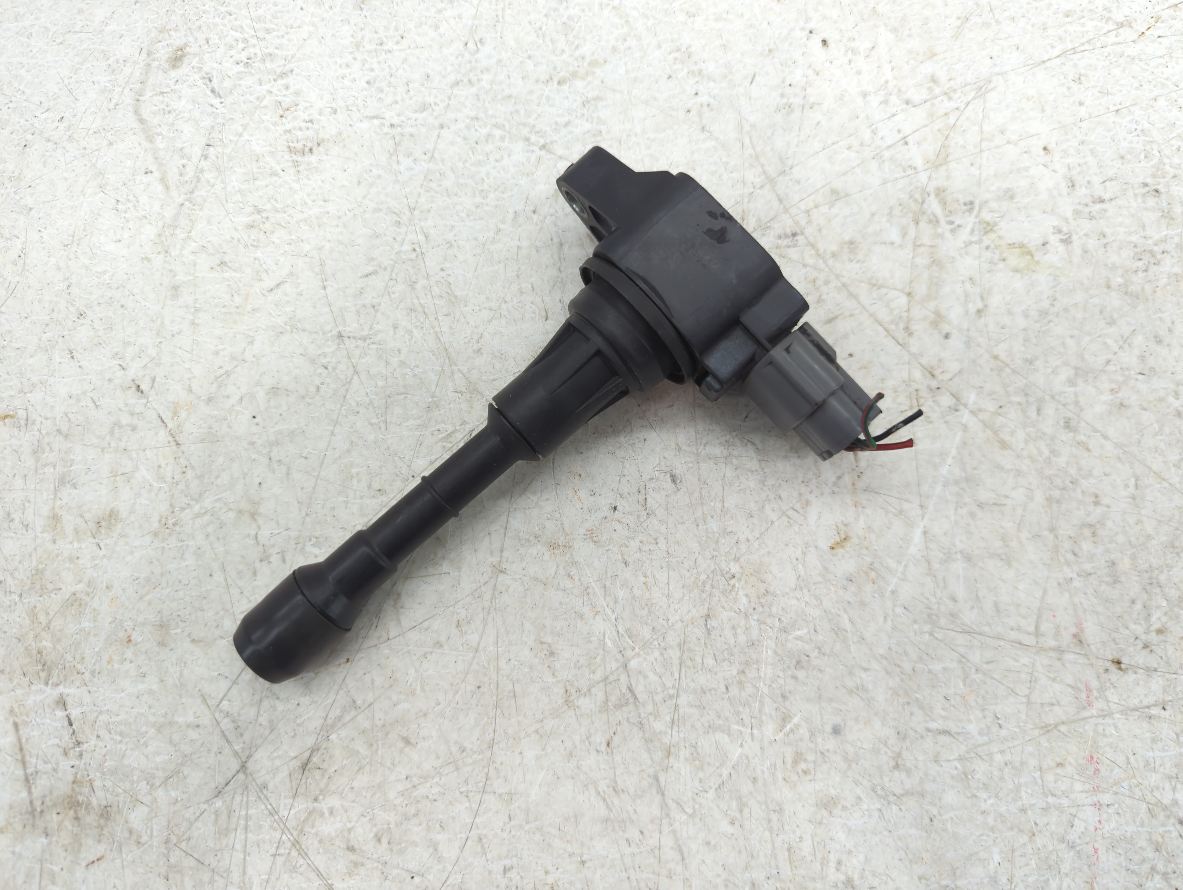 2003-2006 Nissan 350z Ignition Coil Igniter Pack 1094743 - Oemusedautoparts1.com