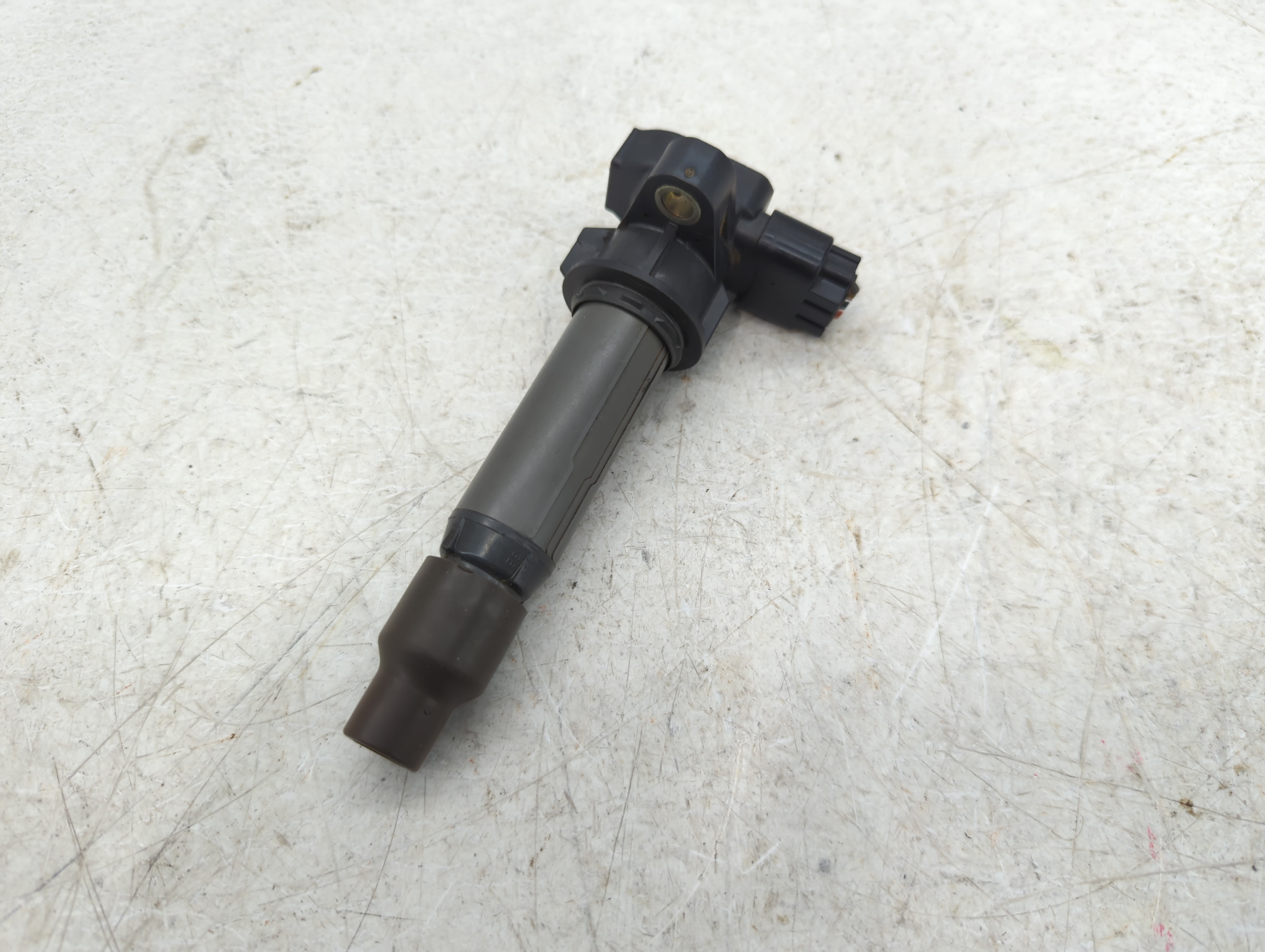 Picture of 2007-2011 Cadillac Dts Ignition Coil Igniter Pack 1094744