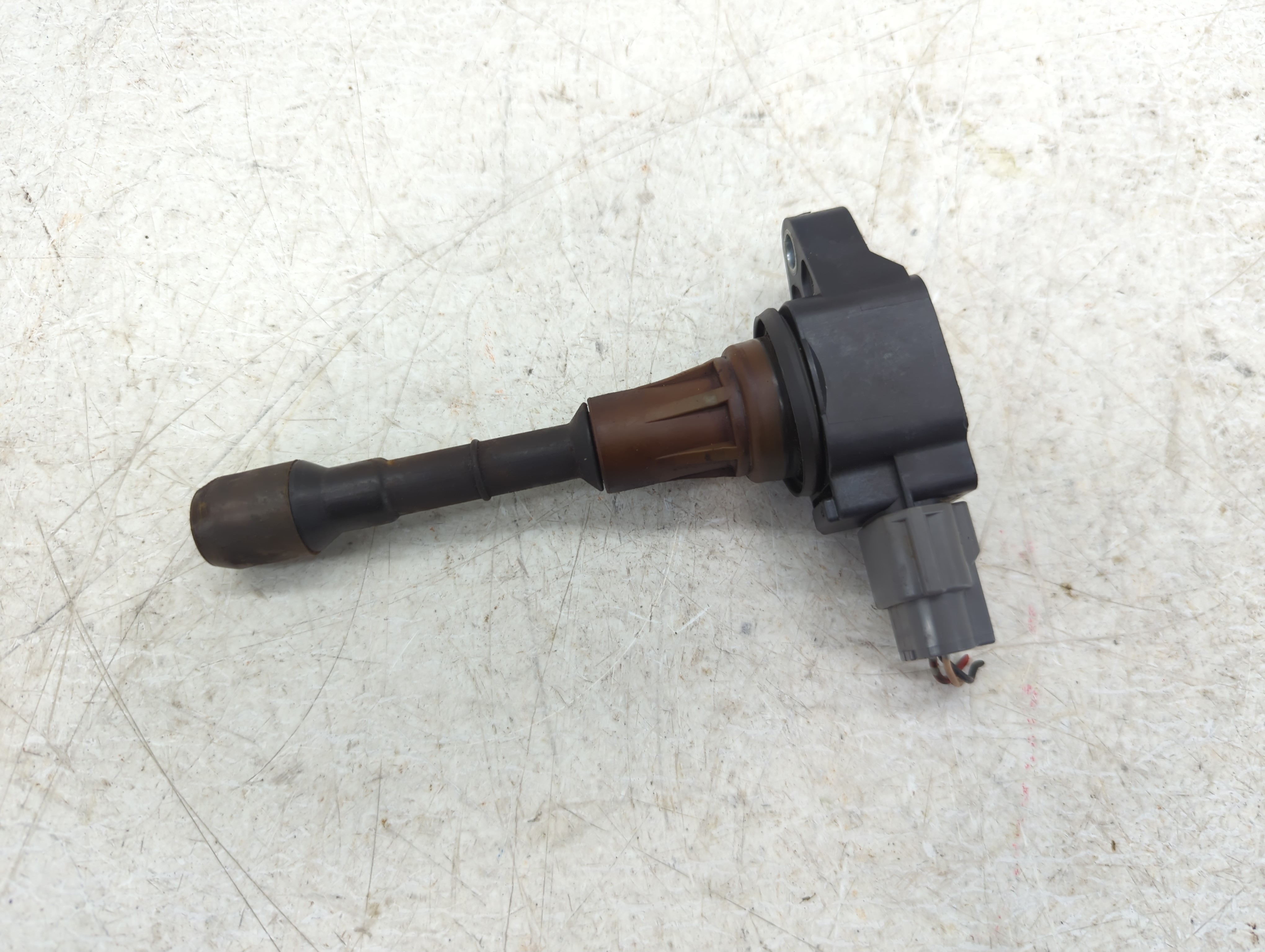 2003-2006 Nissan 350z Ignition Coil Igniter Pack 1094749 - Oemusedautoparts1.com