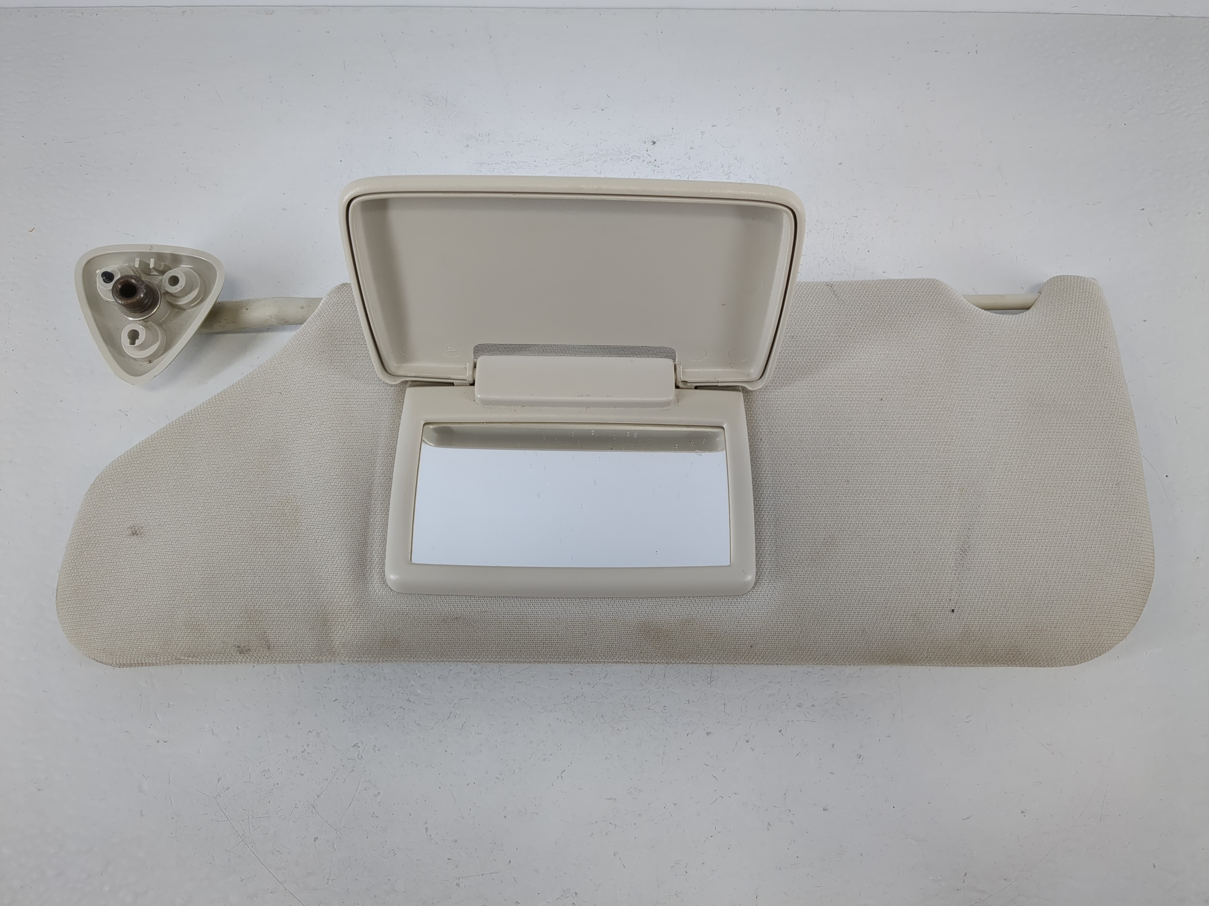 2008-2010 Dodge Charger Passenger Sun Visor Mirror Right Sunvisor 1094812 - Oemusedautoparts1.com
