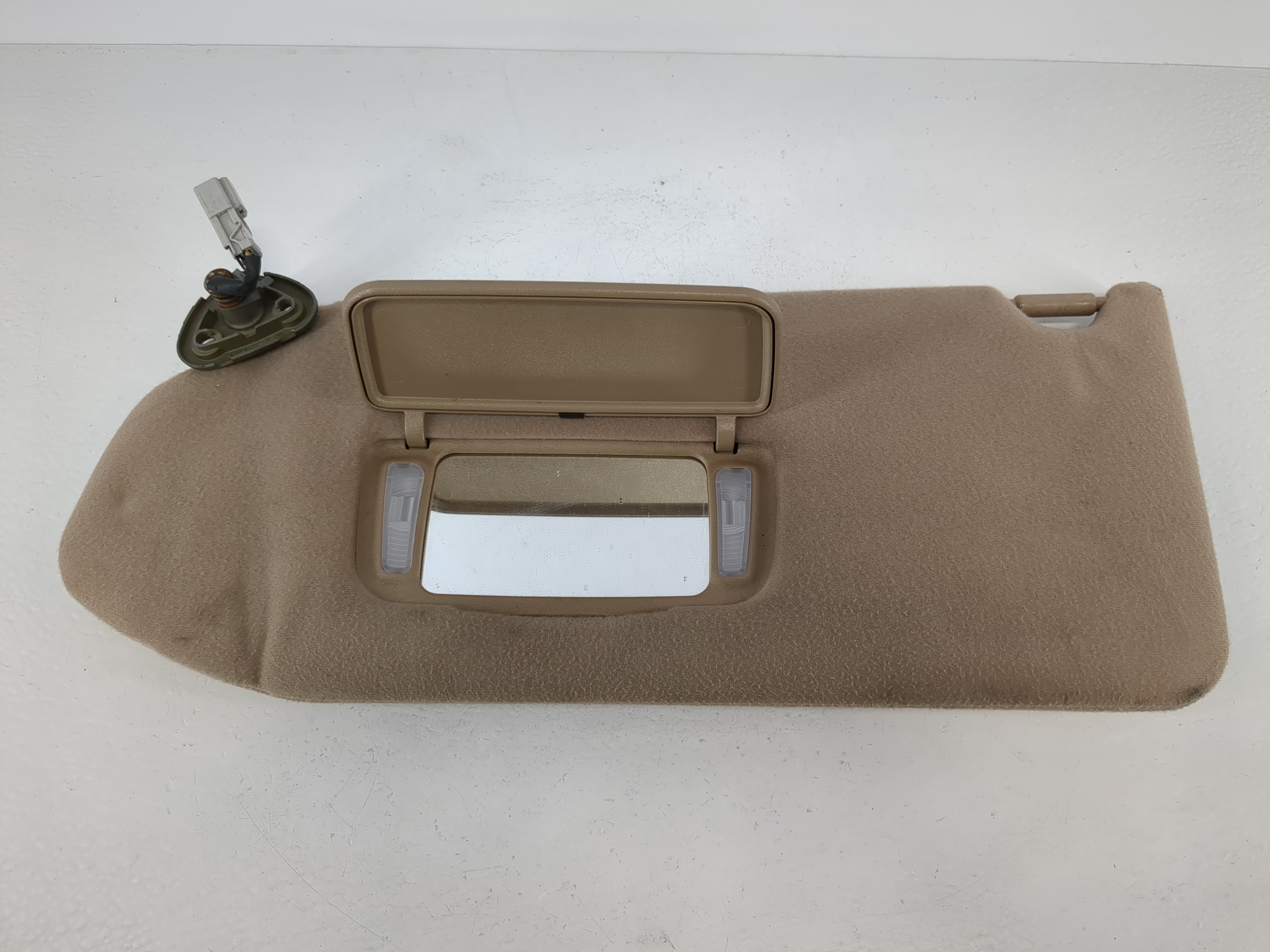 2003-2004 Honda Pilot Driver Sun Visor Mirror Left Sunvisor Beige 1094821 - Oemusedautoparts1.com