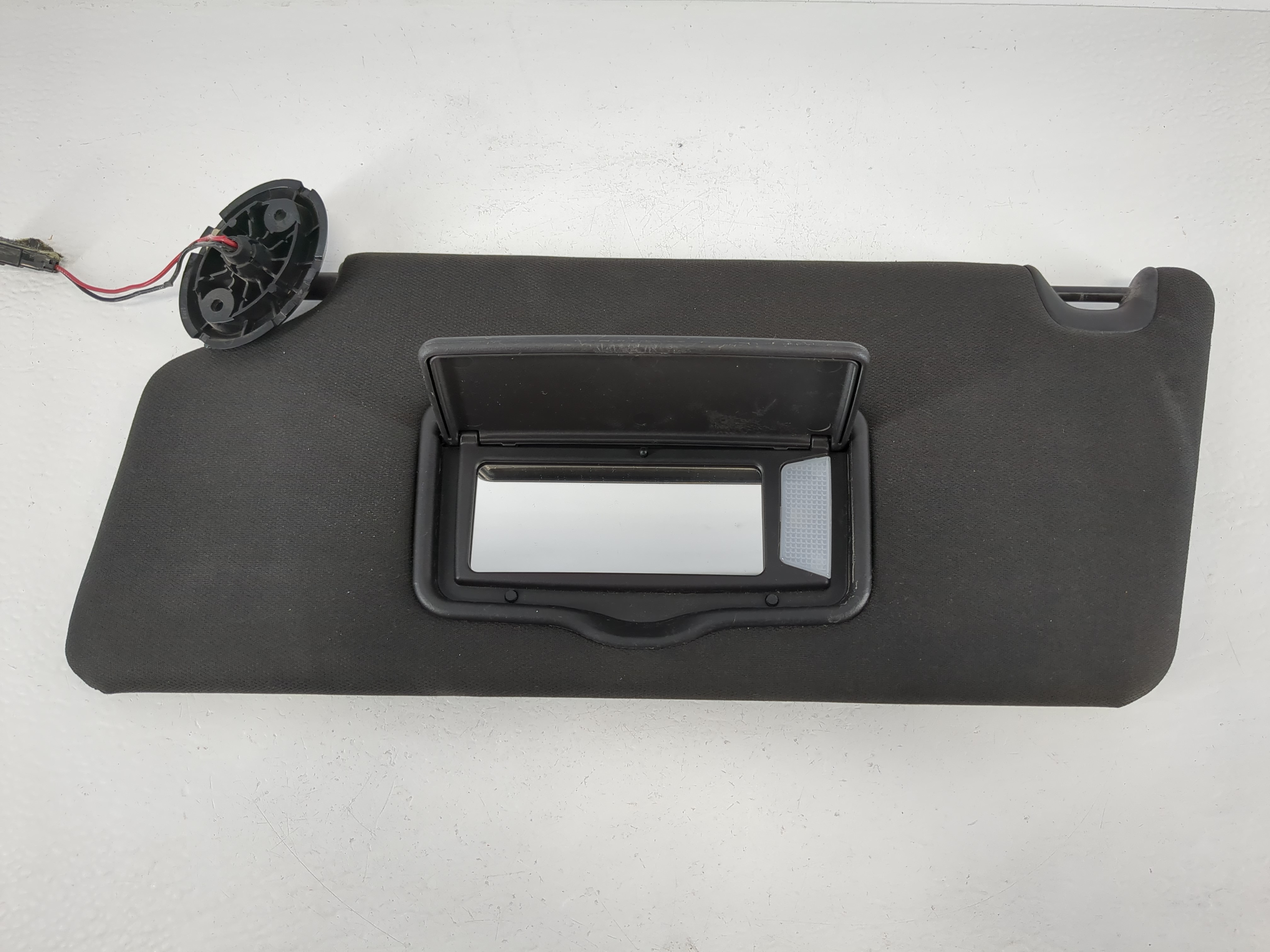 2011-2015 Ford Explorer Driver Sun Visor Mirror Left Sunvisor Black 1094822 - Oemusedautoparts1.com