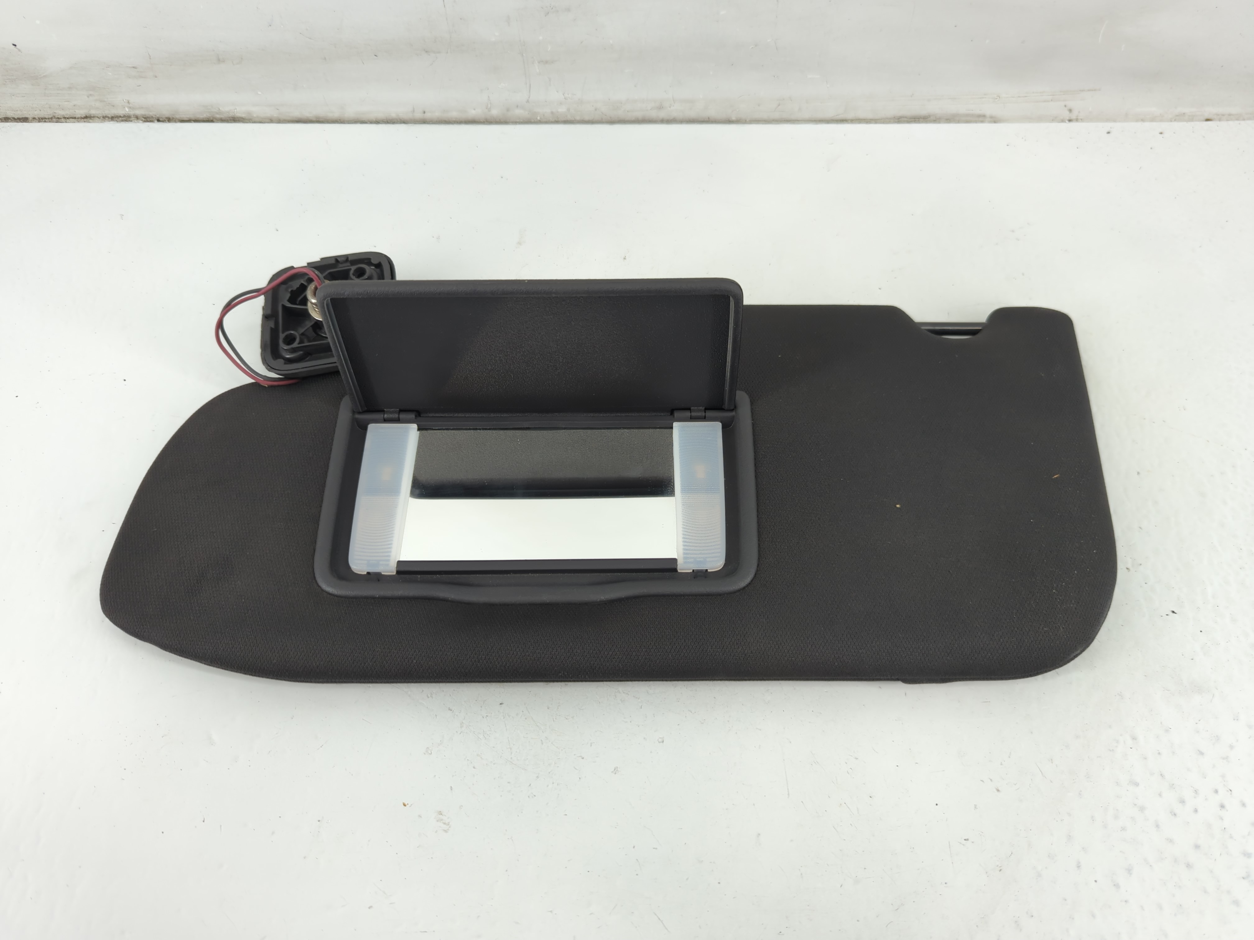 2013-2019 Ford Taurus Driver Sun Visor Mirror Left Sunvisor Black 1094838 - Oemusedautoparts1.com