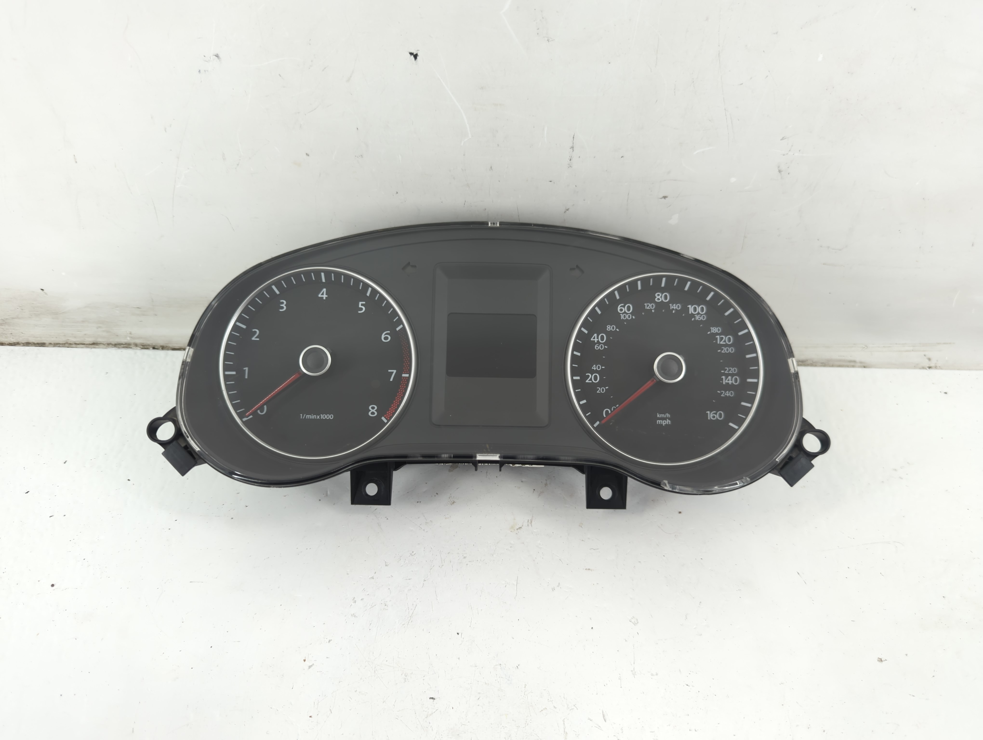 2014-2014 Volkswagen Jetta Speedometer Instrument Cluster Gauges 1094877 - Oemusedautoparts1.com