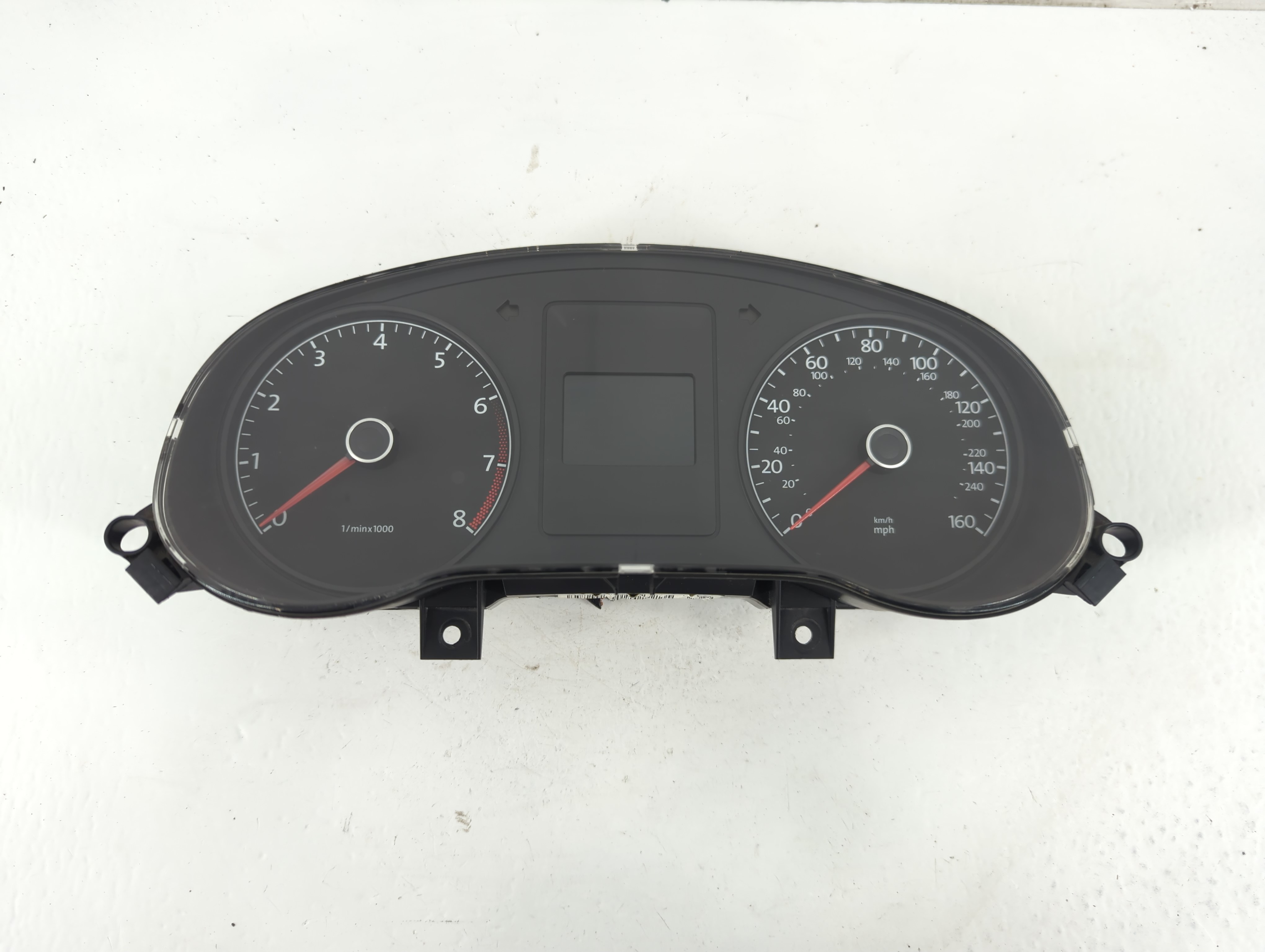2014-2014 Volkswagen Jetta Speedometer Instrument Cluster Gauges 1094880 - Oemusedautoparts1.com