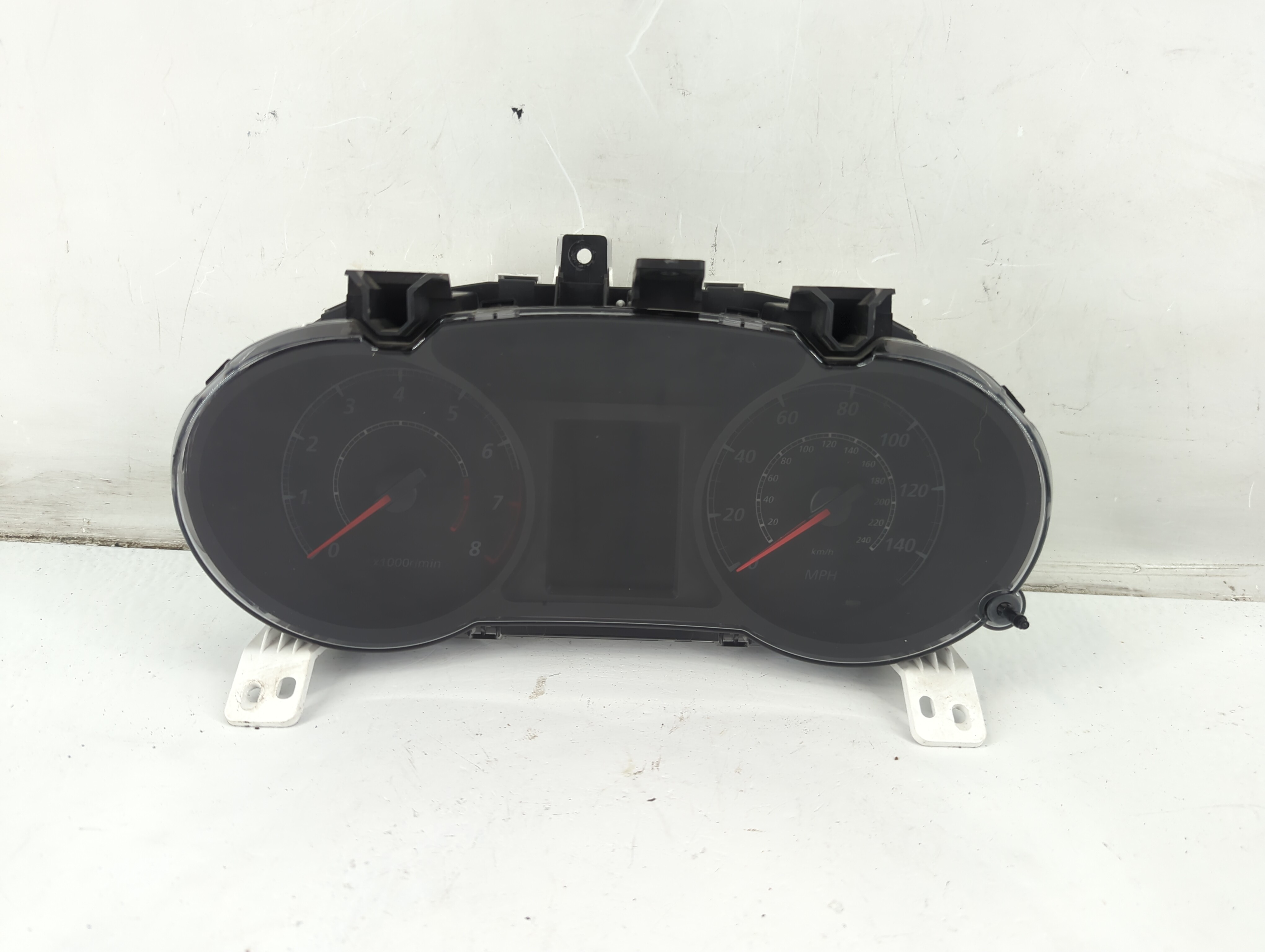 2016-2016 Mitsubishi Outlander Speedometer Instrument Cluster Gauges 1094884 - Oemusedautoparts1.com
