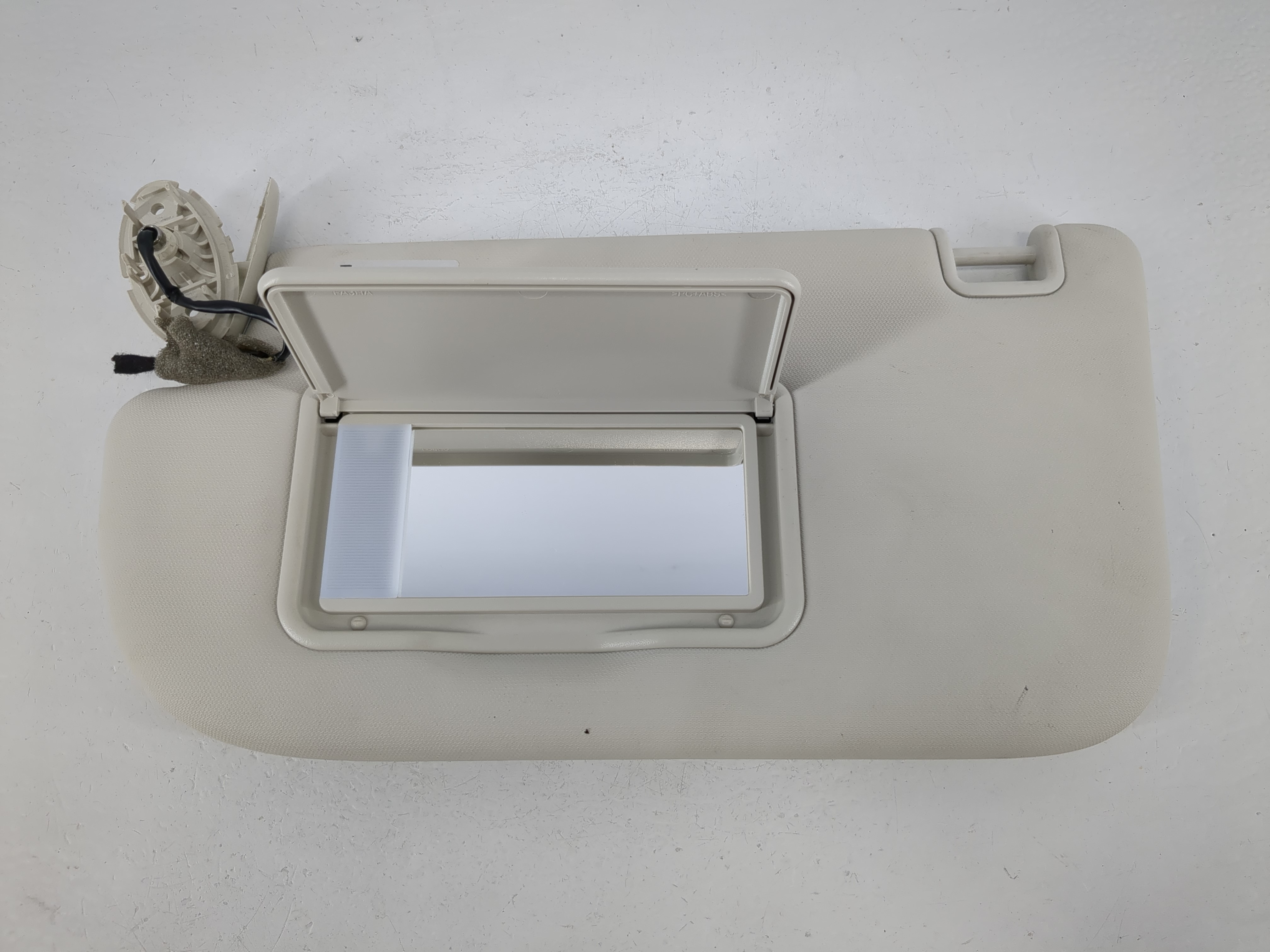2013-2019 Ford Escape Driver Sun Visor Mirror Left Sunvisor Ivory 1094899 - Oemusedautoparts1.com