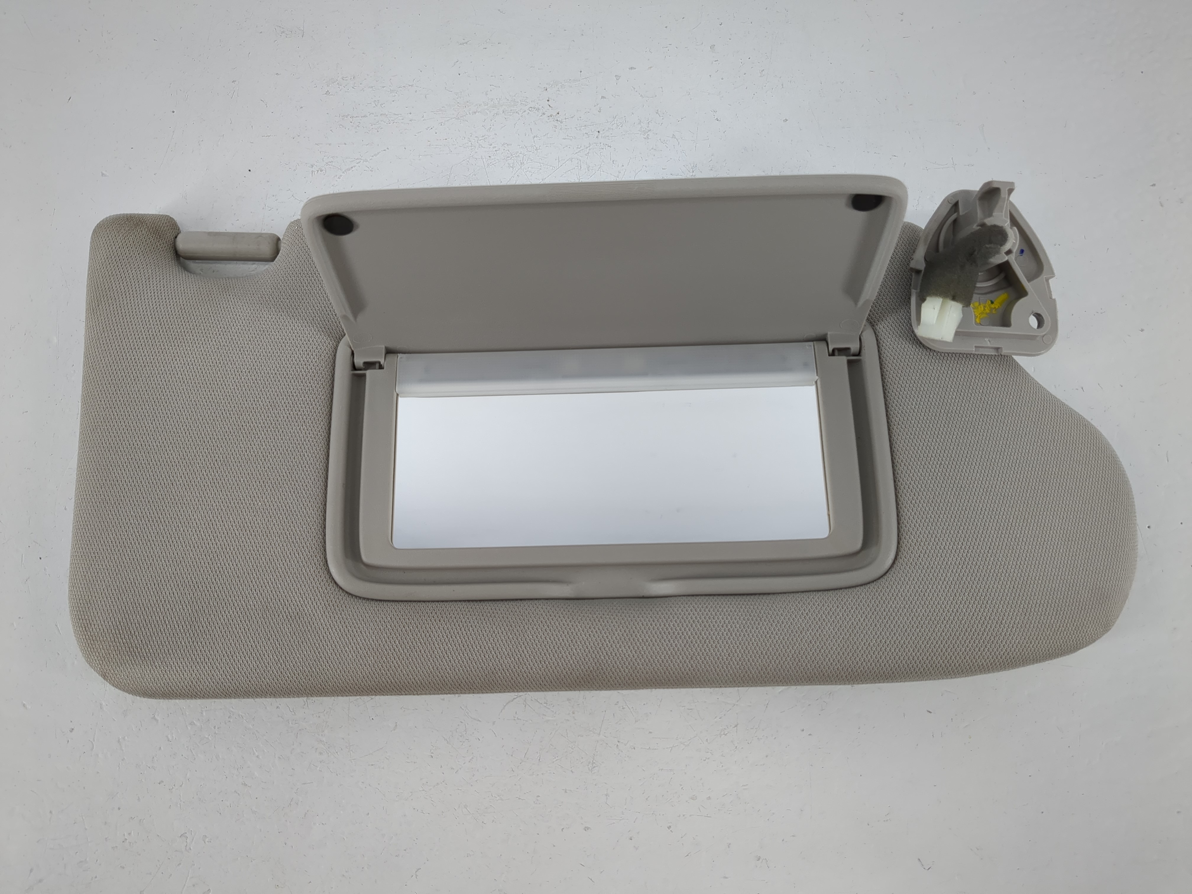 2013-2018 Nissan Altima Passenger Sun Visor Mirror Right Sunvisor Grey 1094907 - Oemusedautoparts1.com