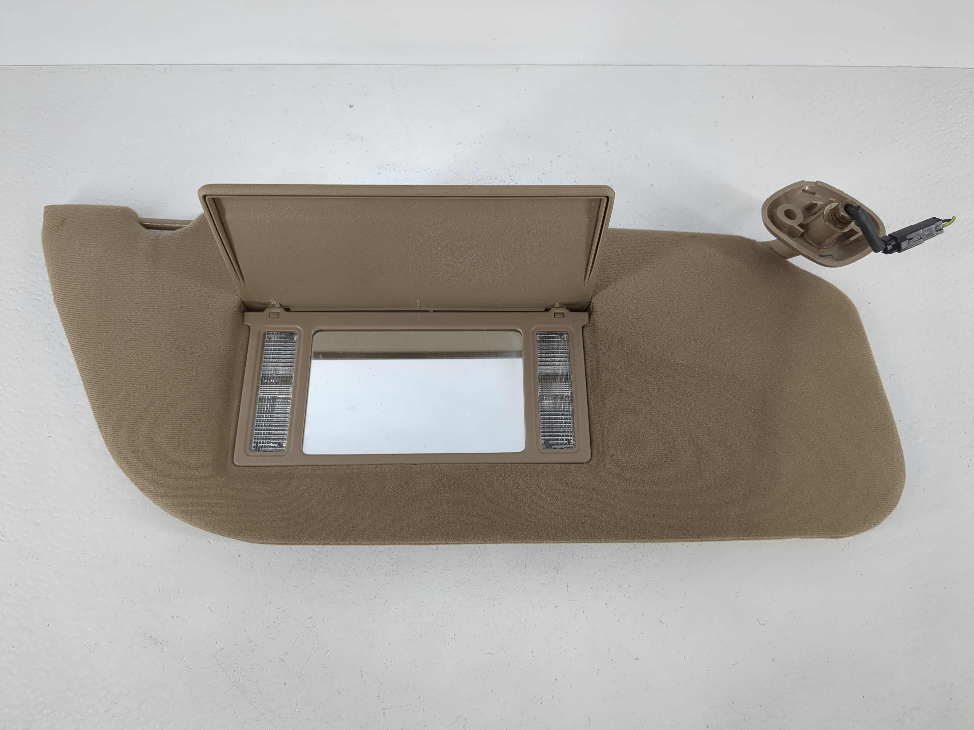 Picture of 2003 Ford F-350 Super Duty Passenger Sun Visor Mirror Right Sunvisor 1094909