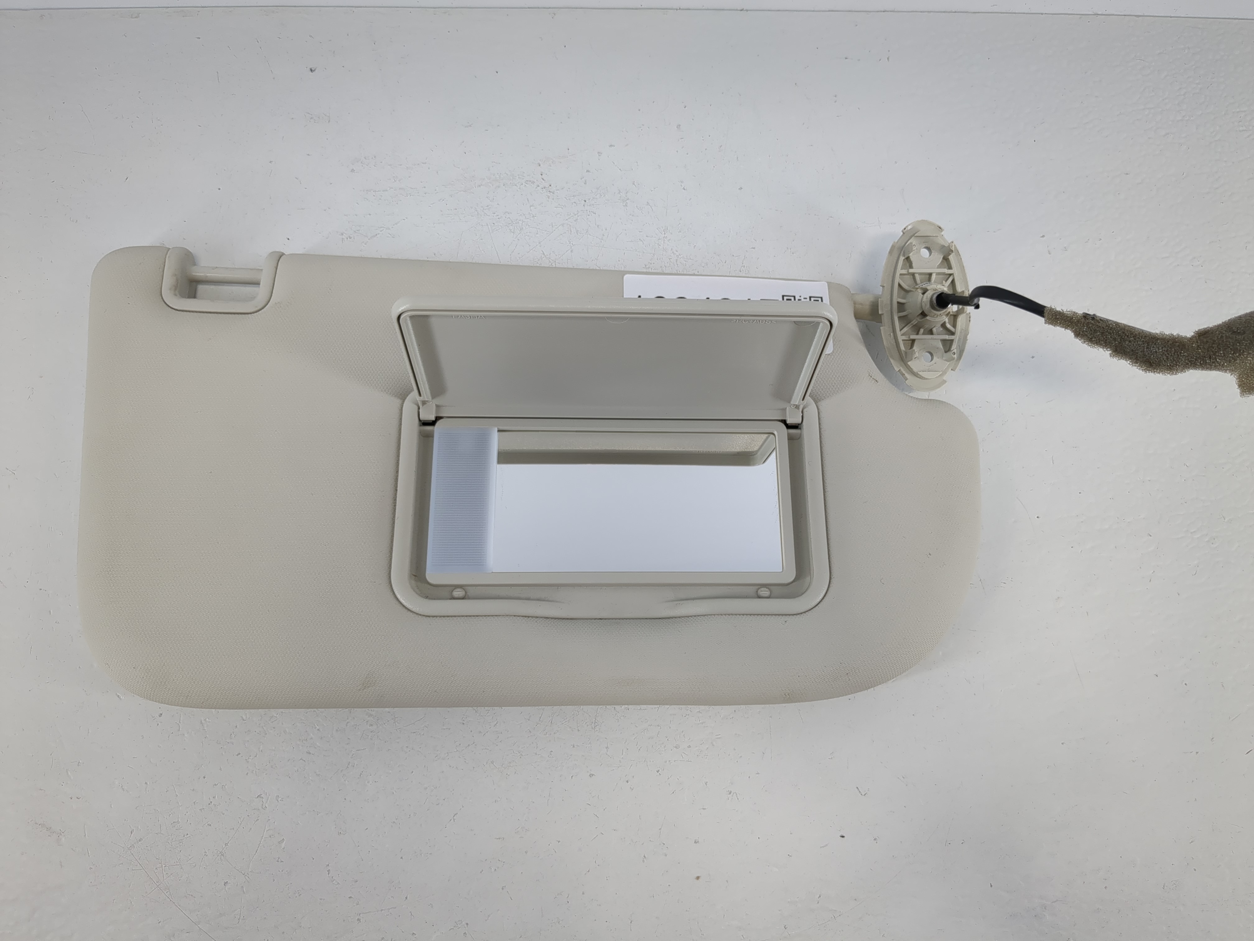 2013-2019 Ford Escape Passenger Sun Visor Mirror Right Sunvisor Grey 1094917 - Oemusedautoparts1.com
